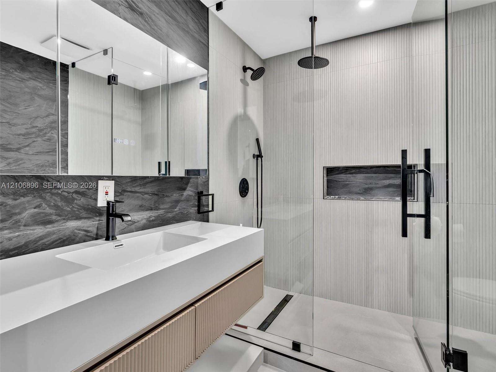 Hollywood | 4204 Van Buren St N/A | Picture 17