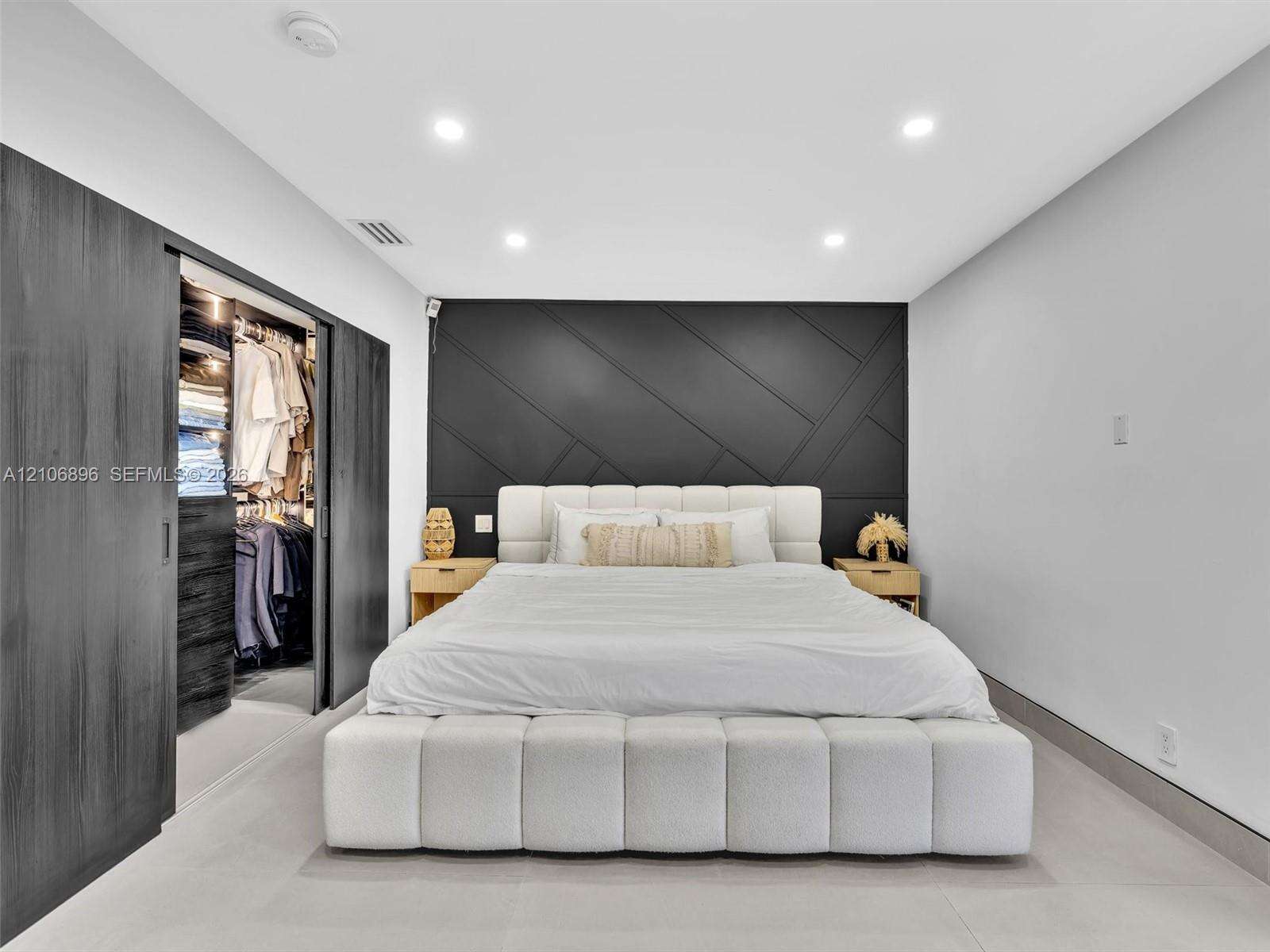 Hollywood | 4204 Van Buren St N/A | Picture 18