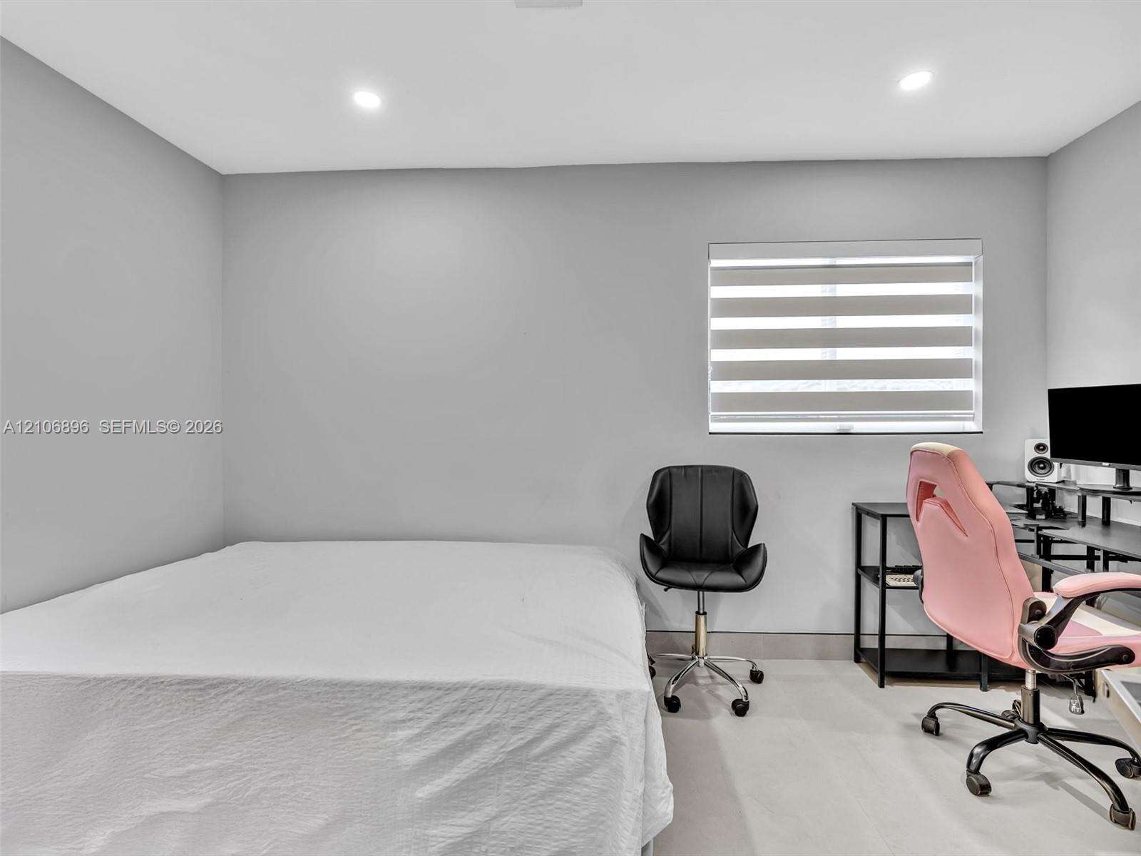 Hollywood | 4204 Van Buren St N/A | Picture 19
