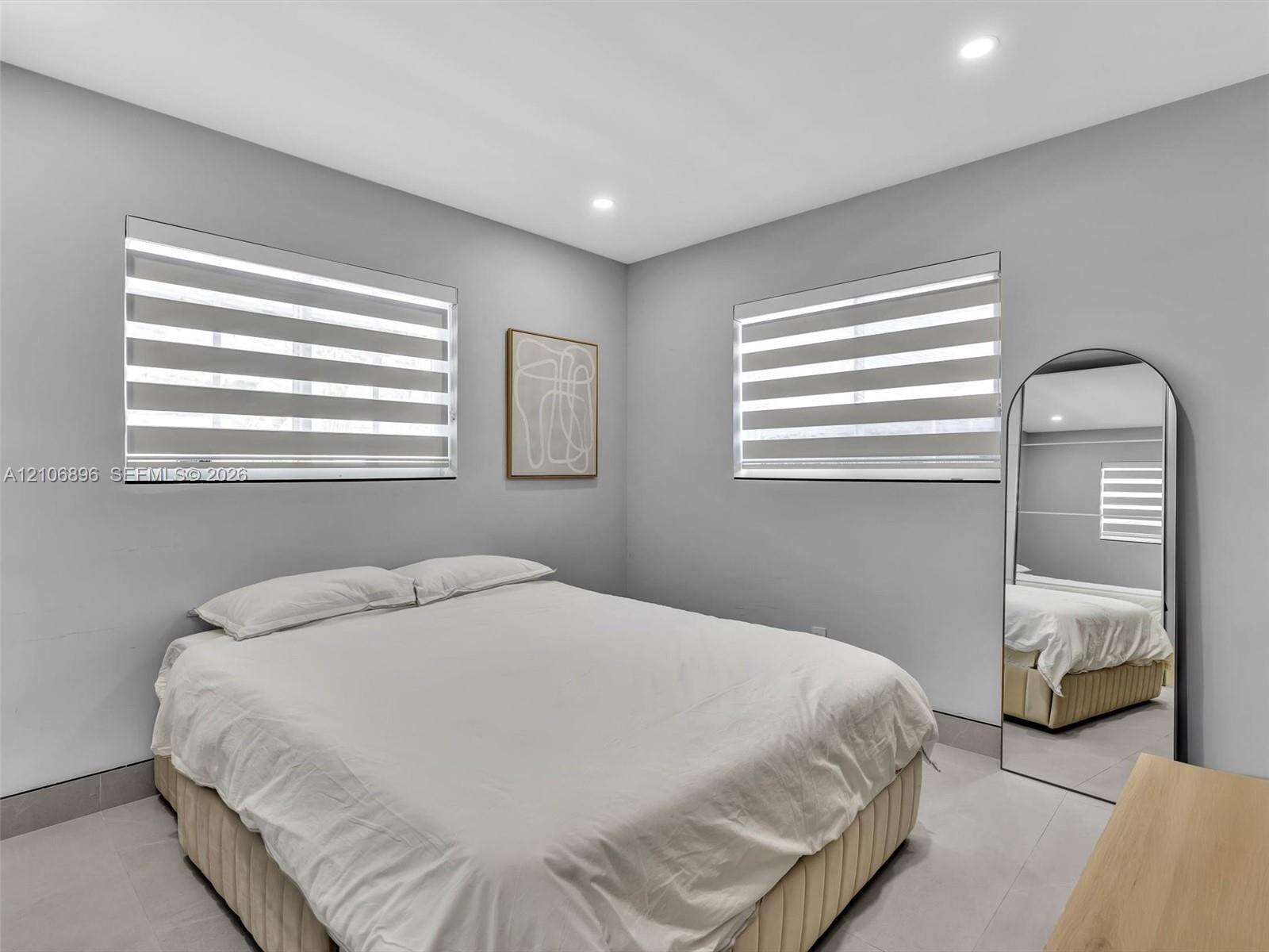 Hollywood | 4204 Van Buren St N/A | Picture 20