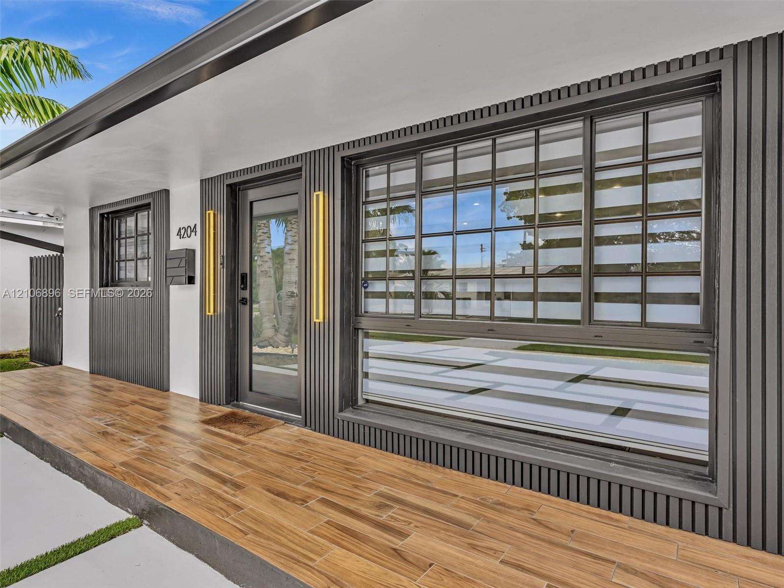 Hollywood | 4204 Van Buren St N/A | Picture 33