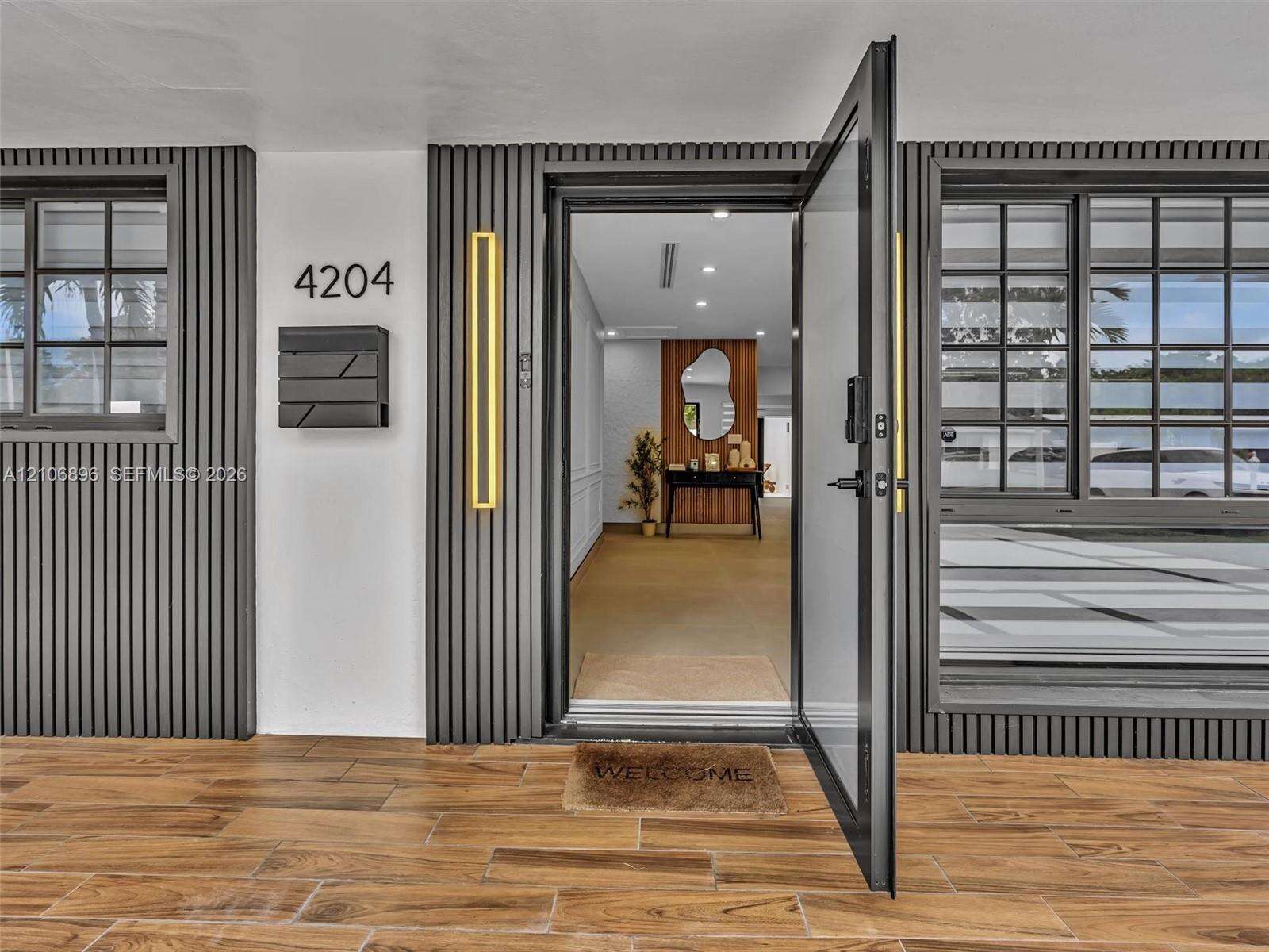 Hollywood | 4204 Van Buren St N/A | Picture 34