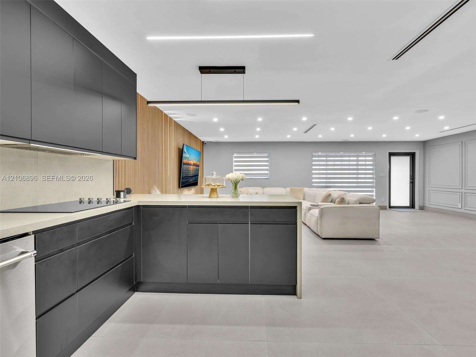 Hollywood | 4204 Van Buren St N/A | Picture 6
