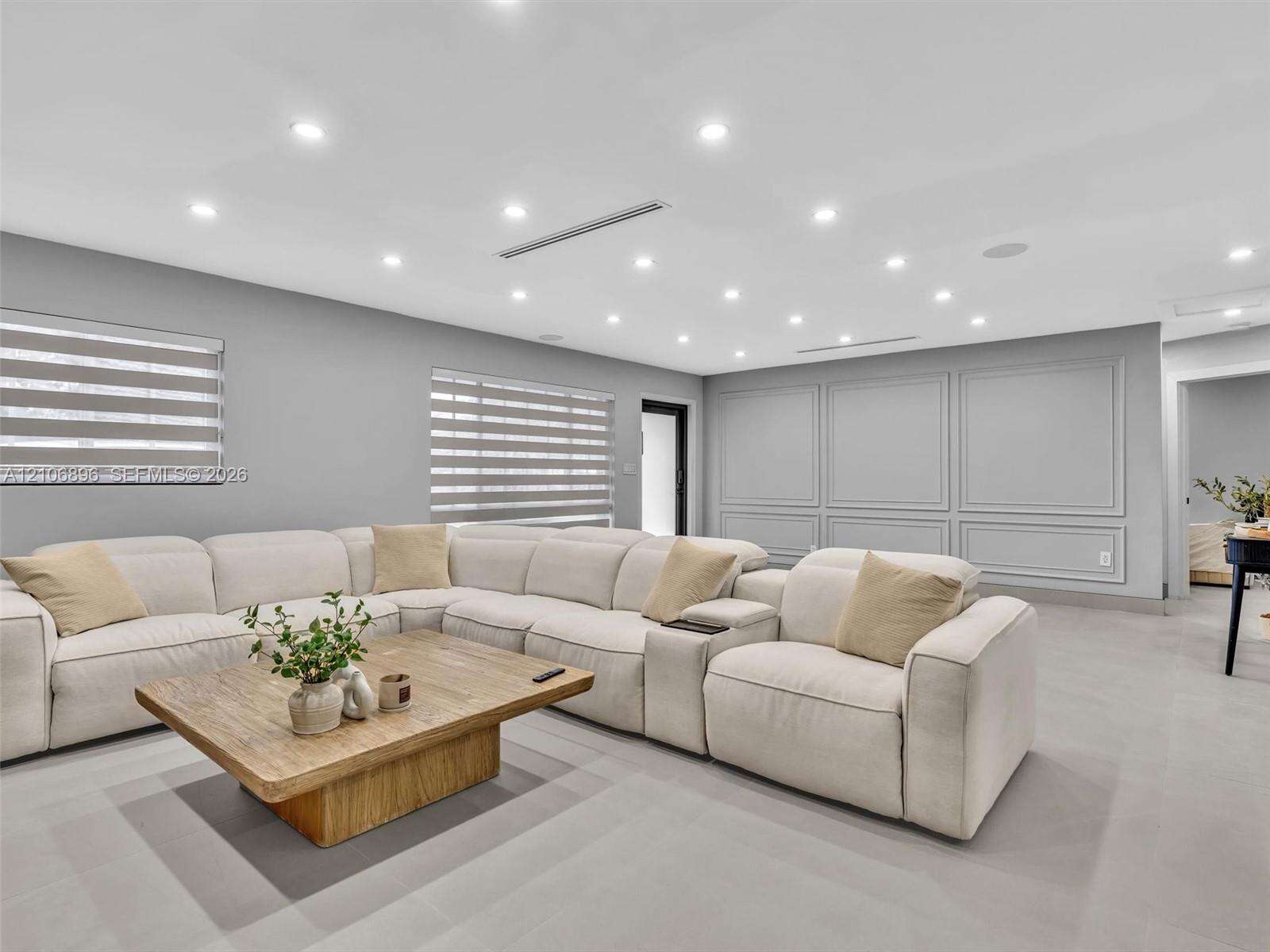 Hollywood | 4204 Van Buren St N/A | Picture 10