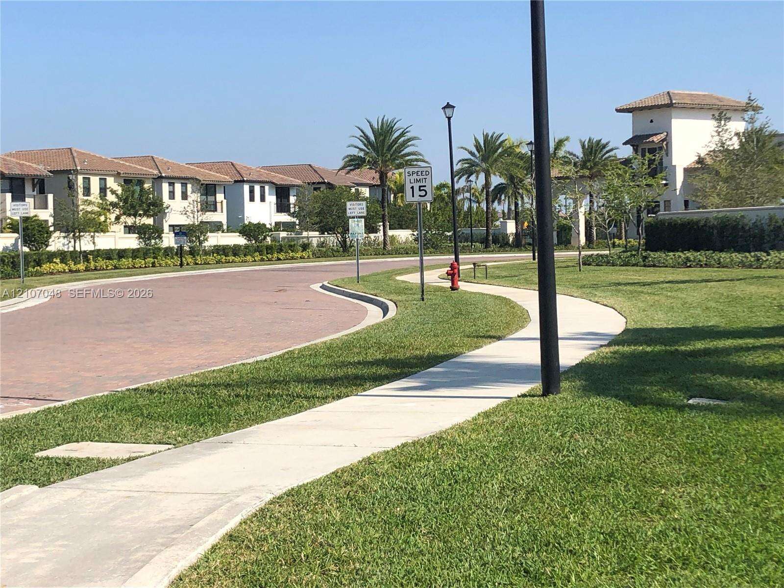 Hialeah Gardens | 9333 33rd Lane Unit #9333 | Picture 3