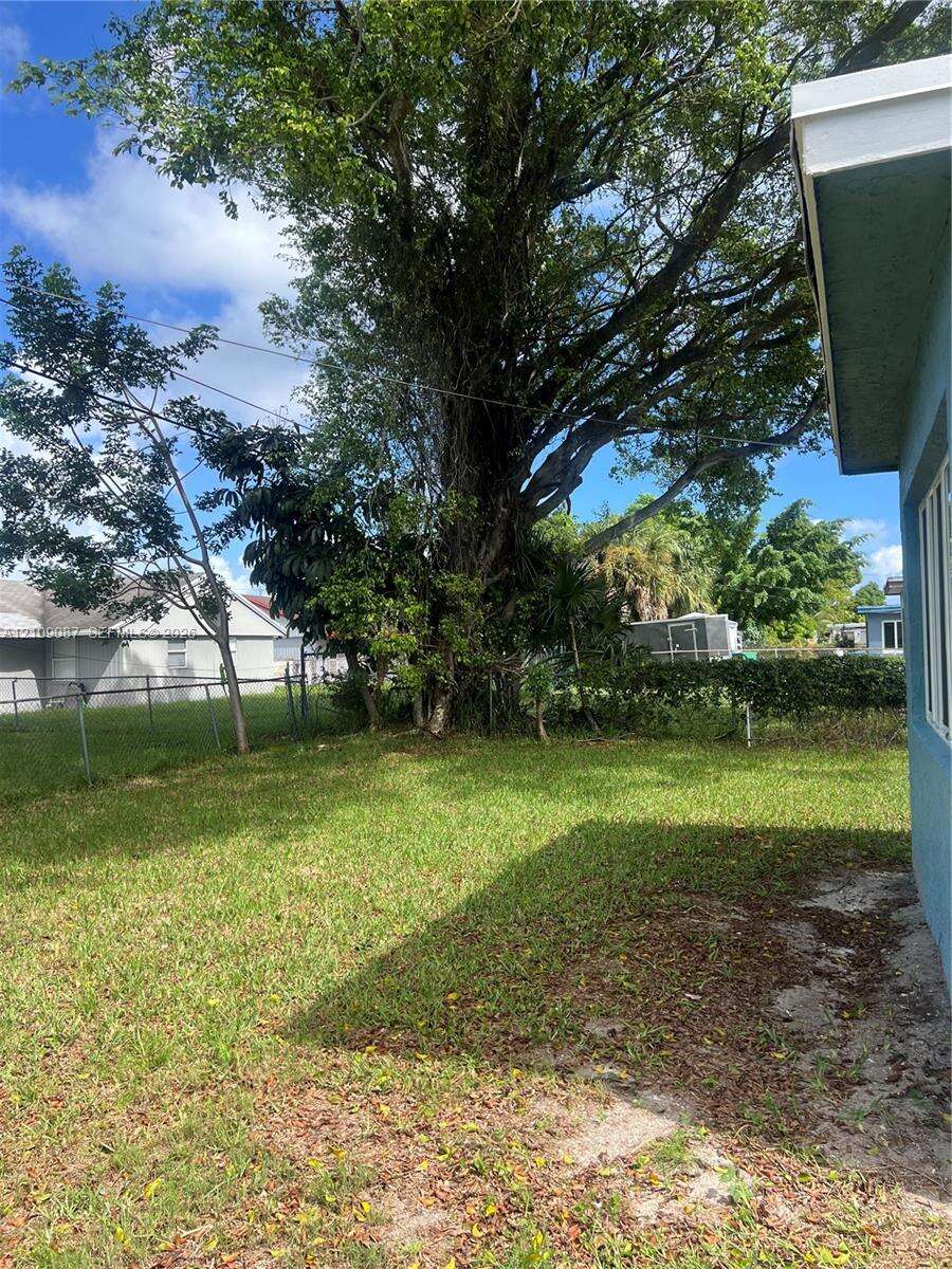 Lauderhill | 3571 7th Ct N/A | Picture 6
