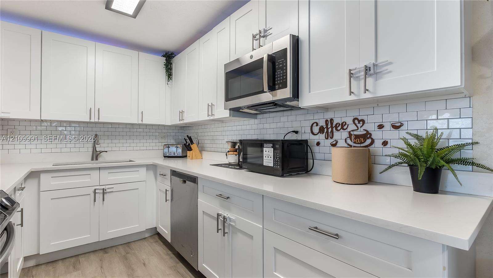 Oakland Park | 730 58th St N/A | Picture 16