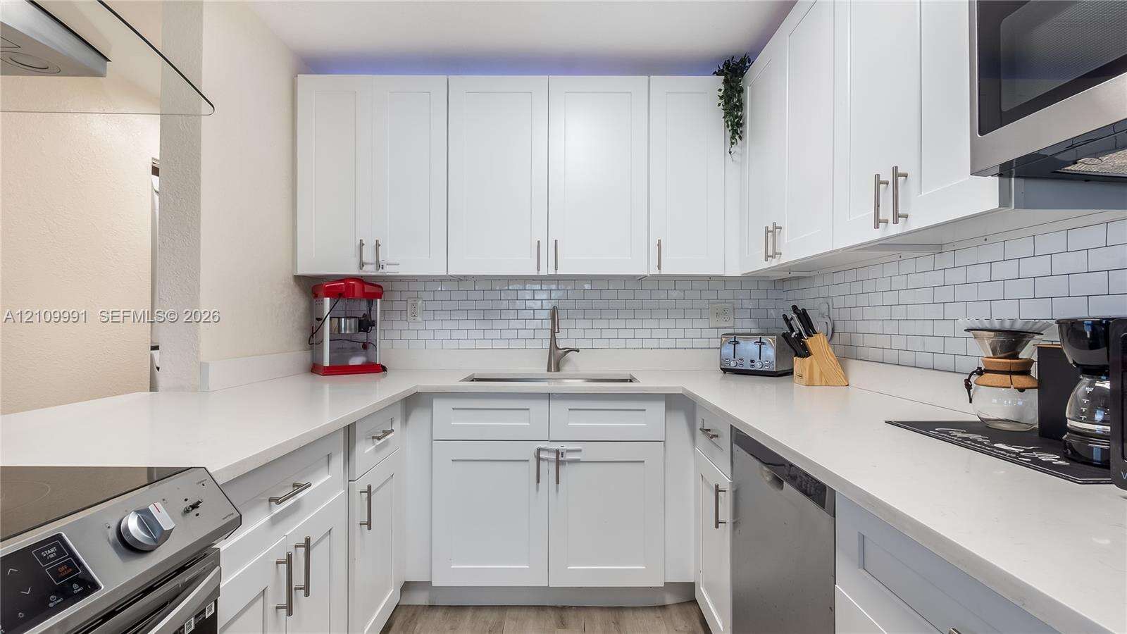 Oakland Park | 730 58th St N/A | Picture 17