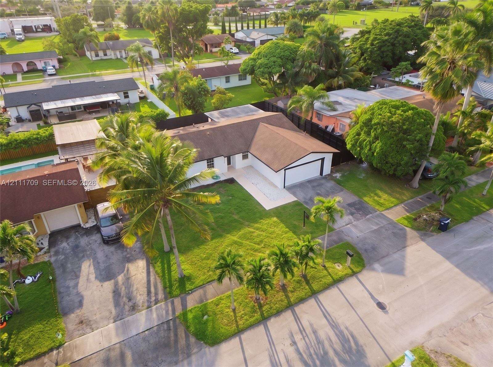 Miami | 13010 84th St N/A | Picture 1