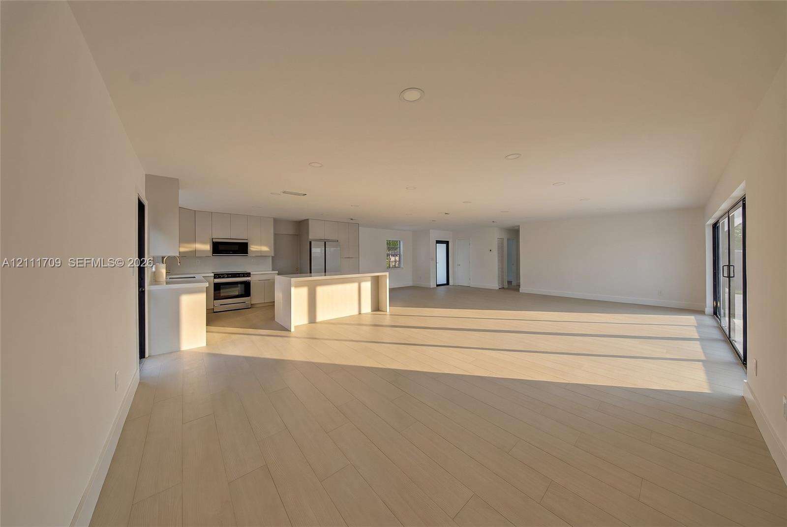 Miami | 13010 84th St N/A | Picture 5