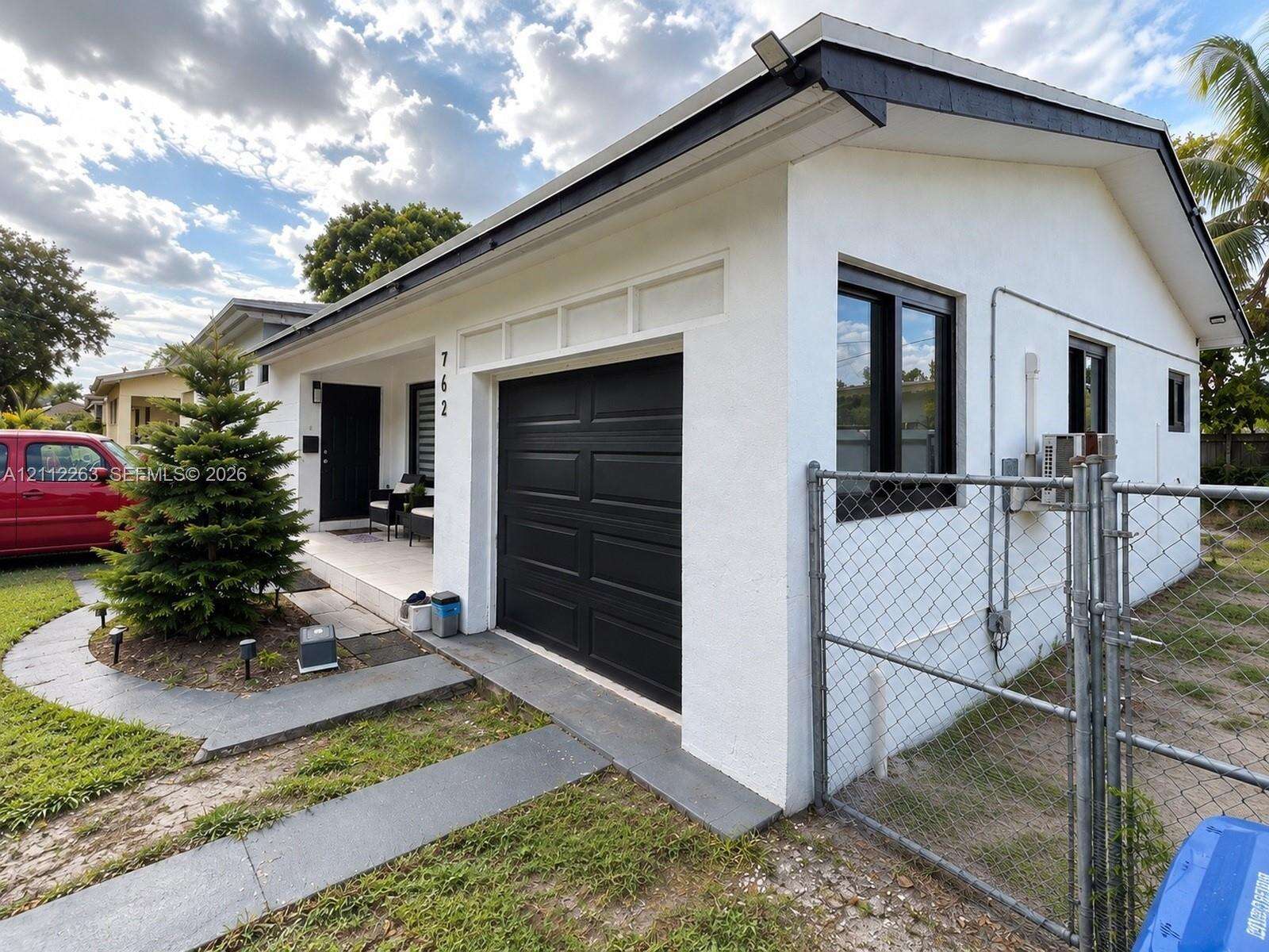Miami Gardens | 762 188th Dr N/A | Picture 20