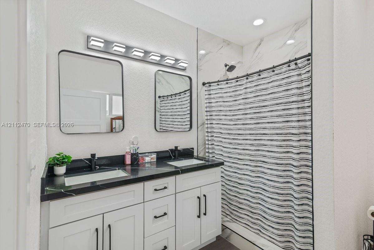Miami Gardens | 1941 151st St N/A | Picture 16