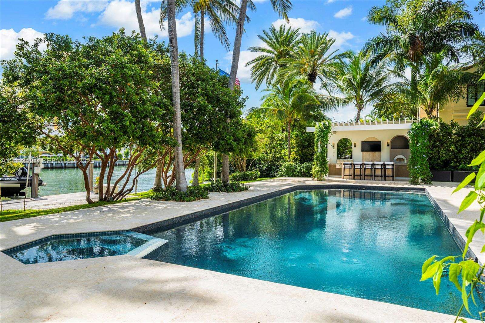 Miami Beach | 3681 Flamingo Dr N/A | Picture 18
