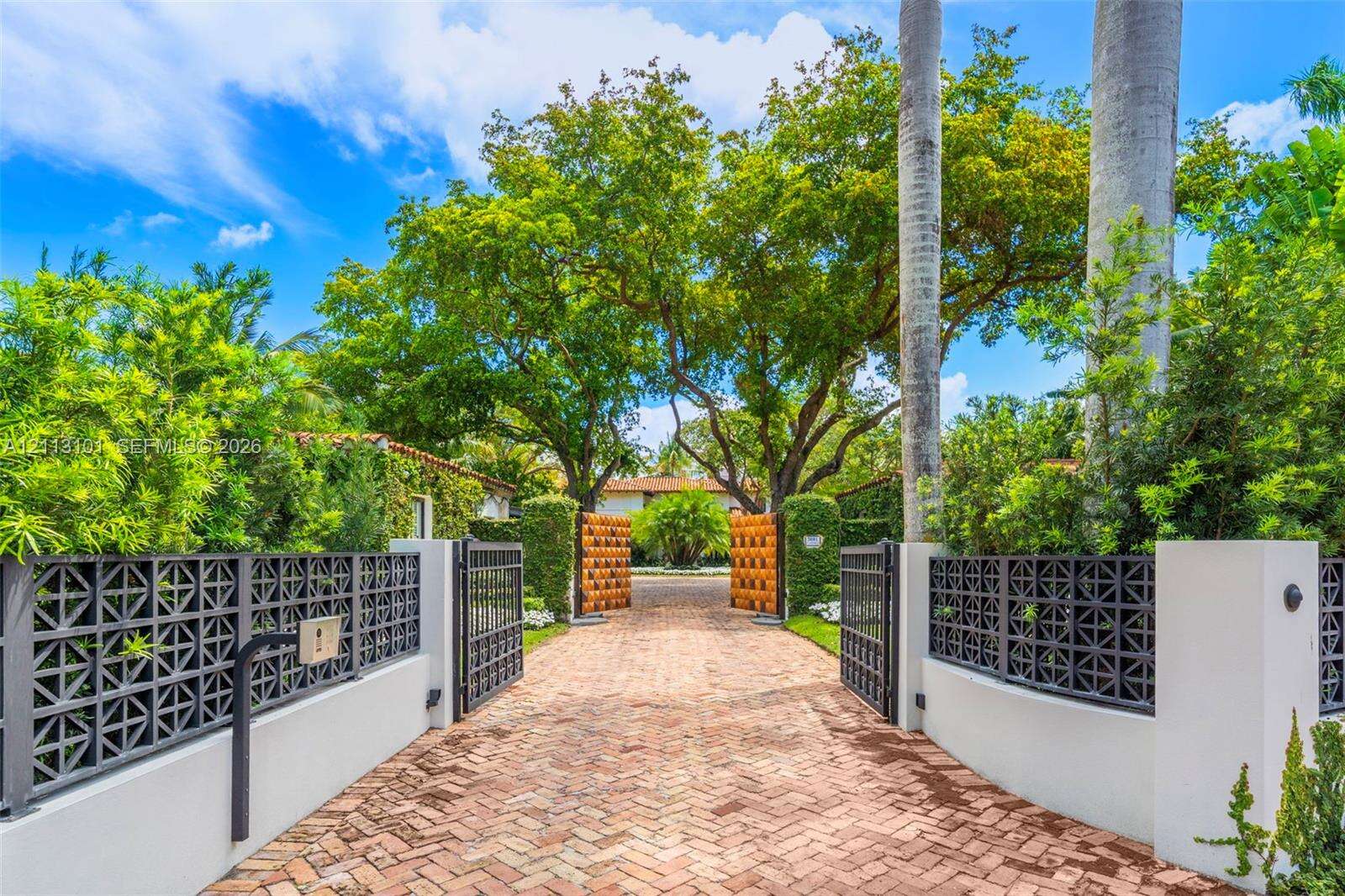 Miami Beach | 3681 Flamingo Dr N/A | Picture 79