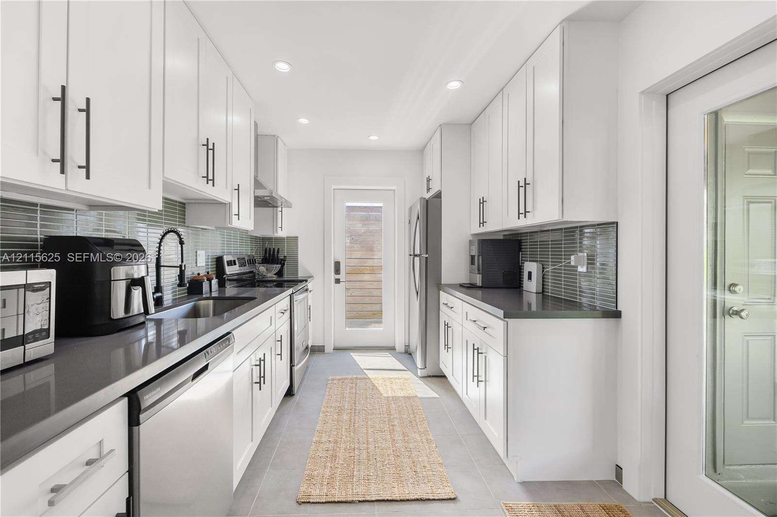 Fort Lauderdale | 526 13th Ct N/A | Picture 17