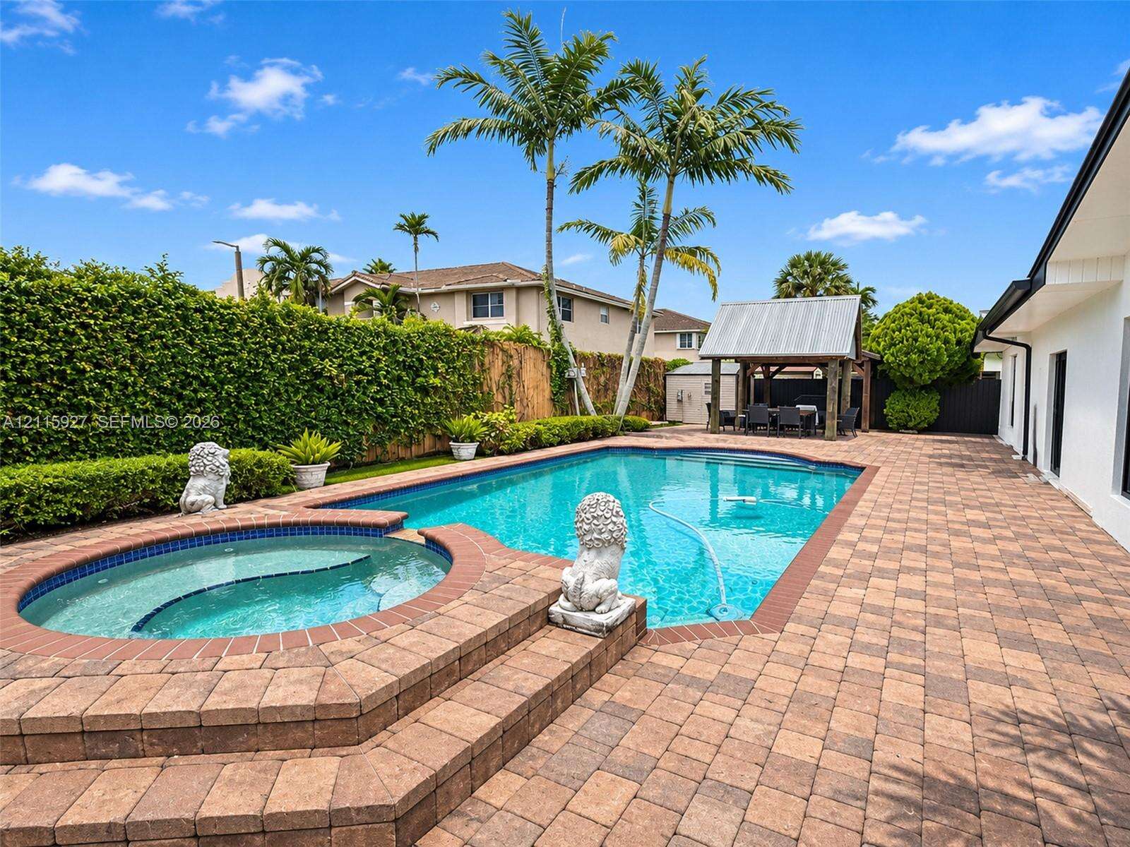 Miami Lakes | 7253 Loch Ness Dr N/A | Picture 11