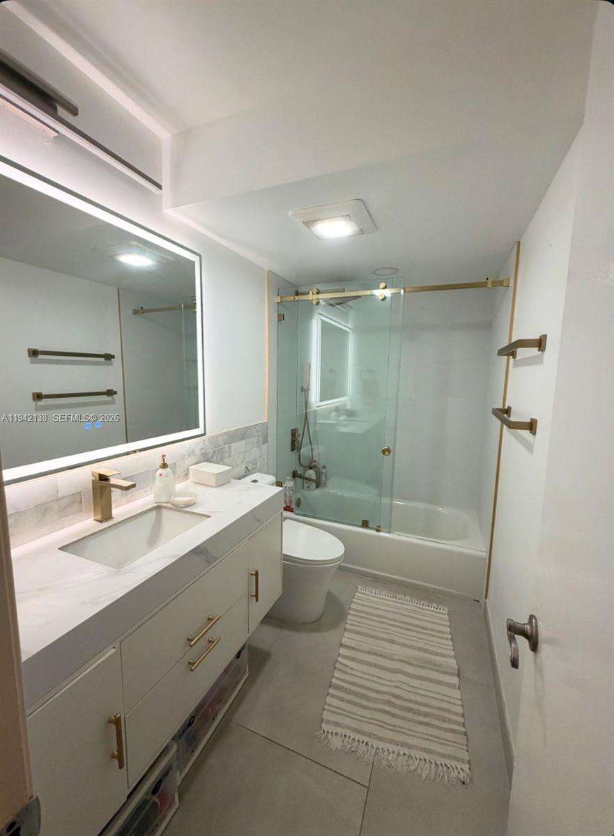 Hallandale Beach | 420 12th Ave Unit #502 | Picture 7
