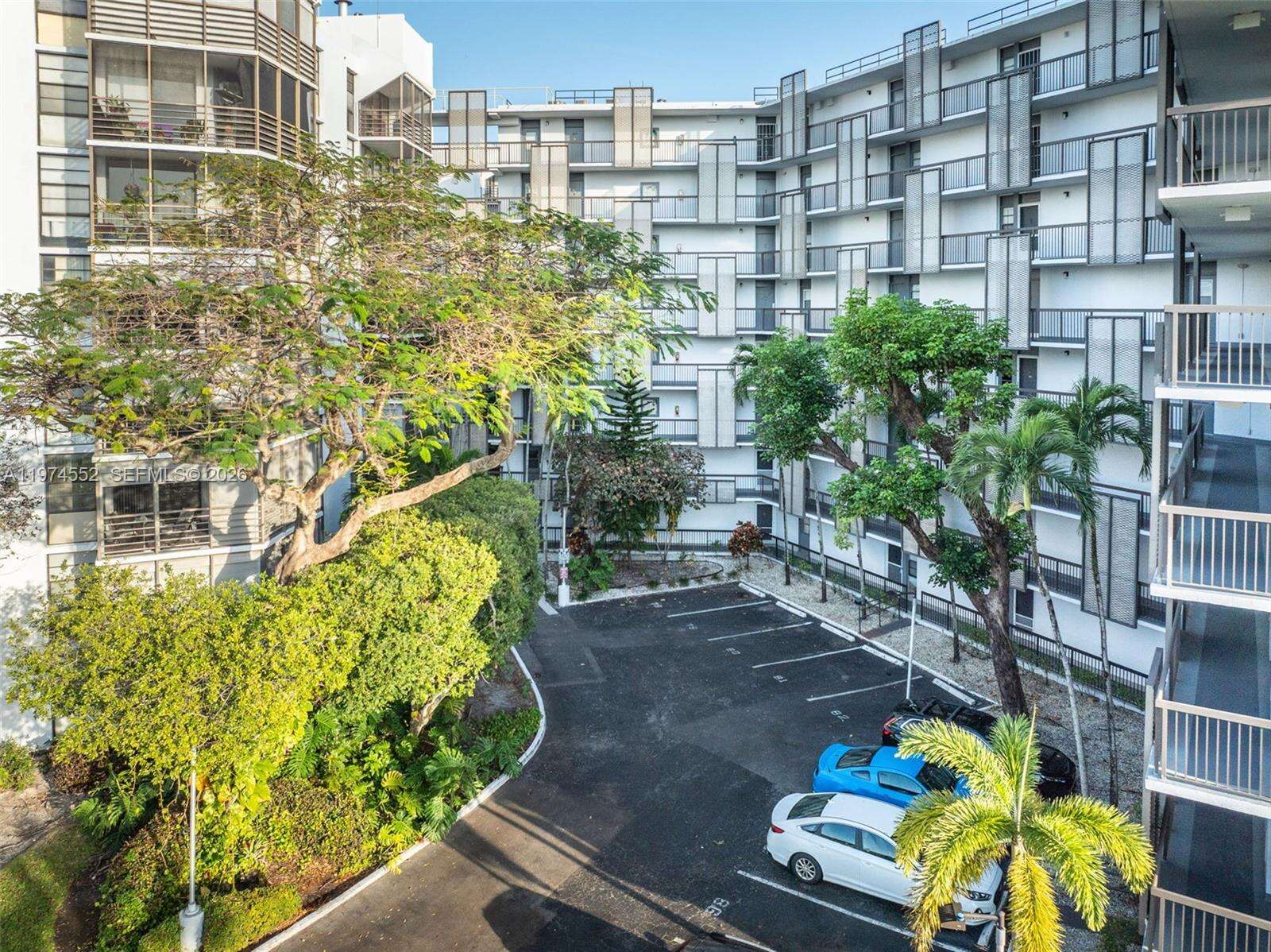 Aventura | 20500 Country Club Dr Unit #311 | Picture 32