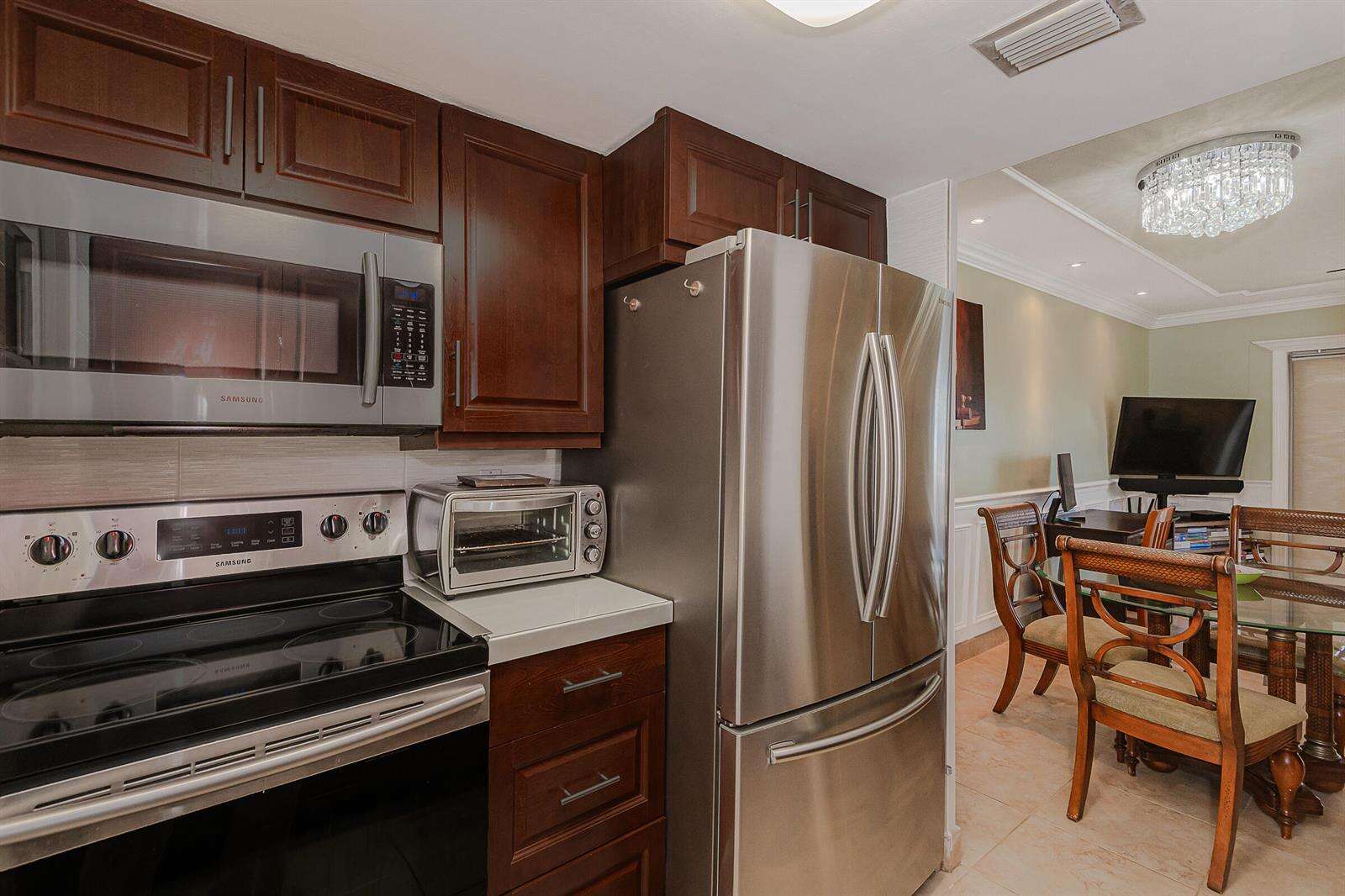 Hallandale Beach | 2076 Ocean Unit #207 | Picture 1