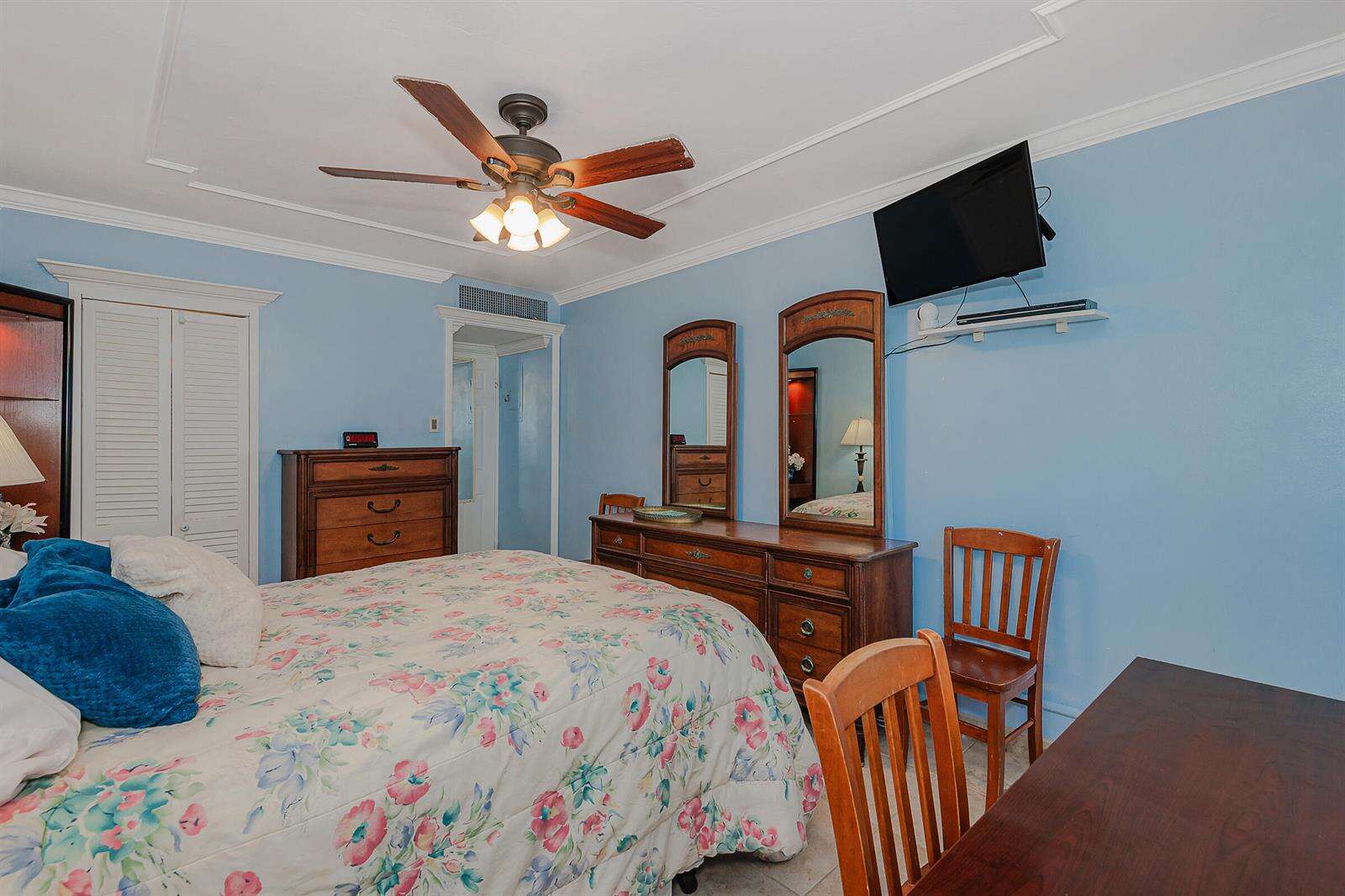 Hallandale Beach | 2076 Ocean Unit #207 | Picture 12