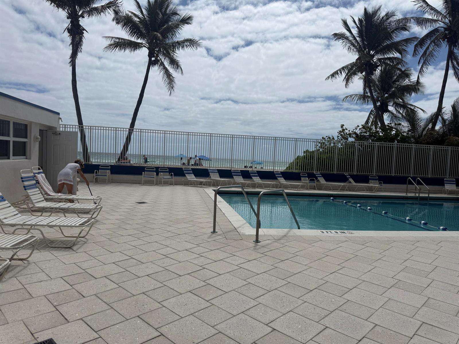 Hallandale Beach | 2076 Ocean Unit #207 | Picture 20
