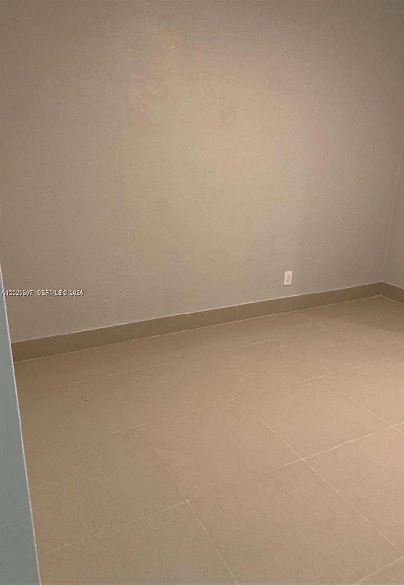 Miami Beach | 6498 Collins Ave Unit #41 | Picture 3
