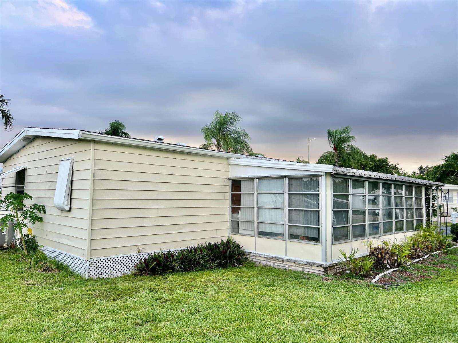 Coconut Creek | 6730 45th Terrace Unit #Lot-Q-04 | Picture 4