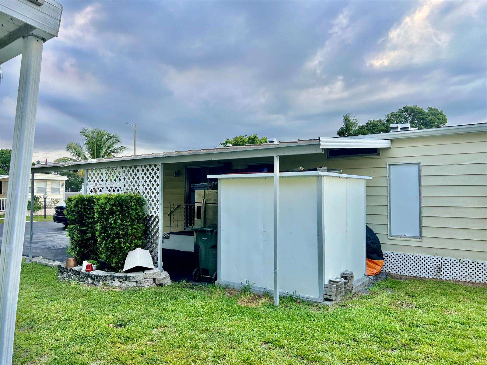 Coconut Creek | 6730 45th Terrace Unit #Lot-Q-04 | Picture 7