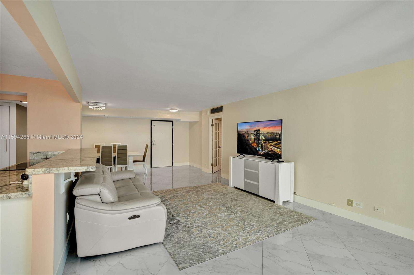Winston Towers 500 | Unit #1701 Unit #1701 | Picture 23