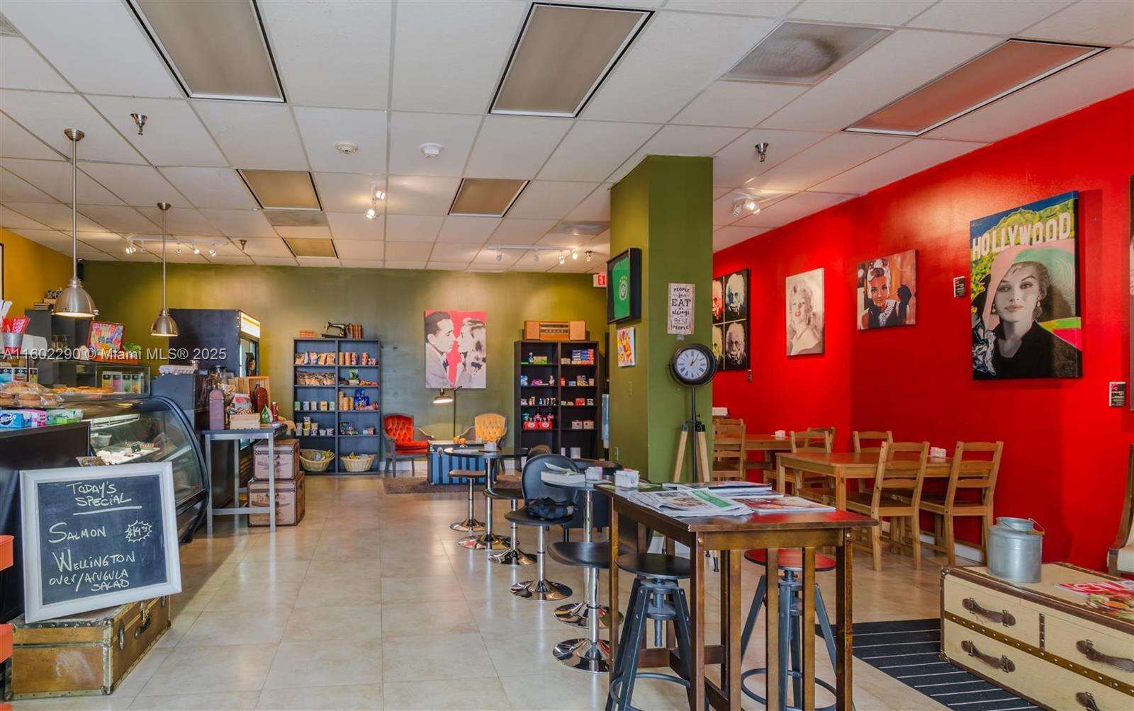 Hamptons West | Unit #305 Unit #305 | Picture 19