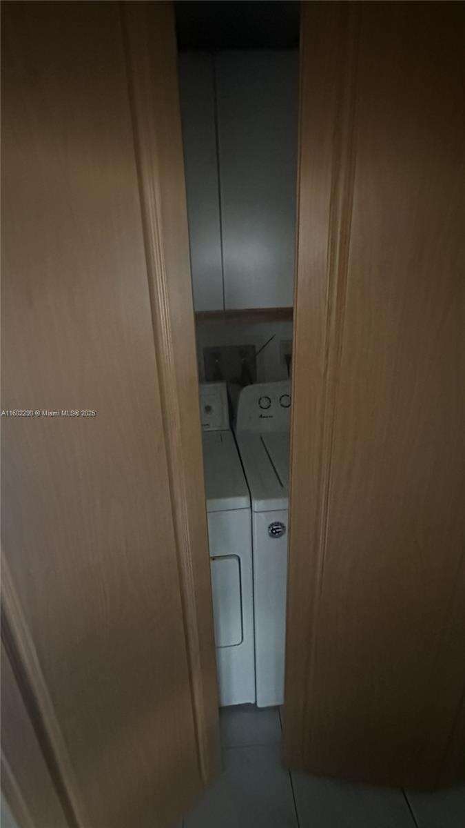 Hamptons West | Unit #305 Unit #305 | Picture 48