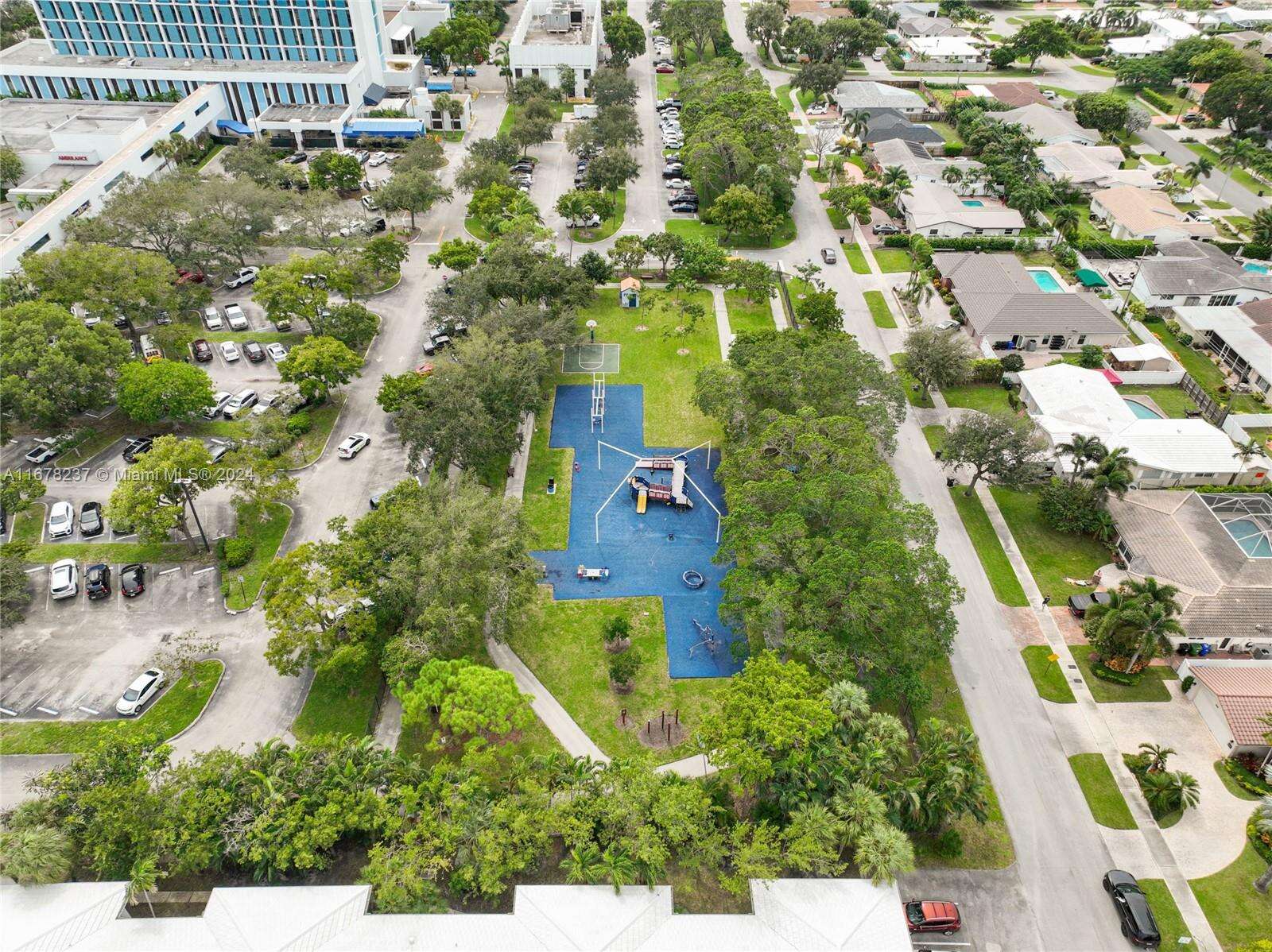 Imperial Point Colonnades Condo Inc | Unit #2303 Unit #2303 | Picture 18