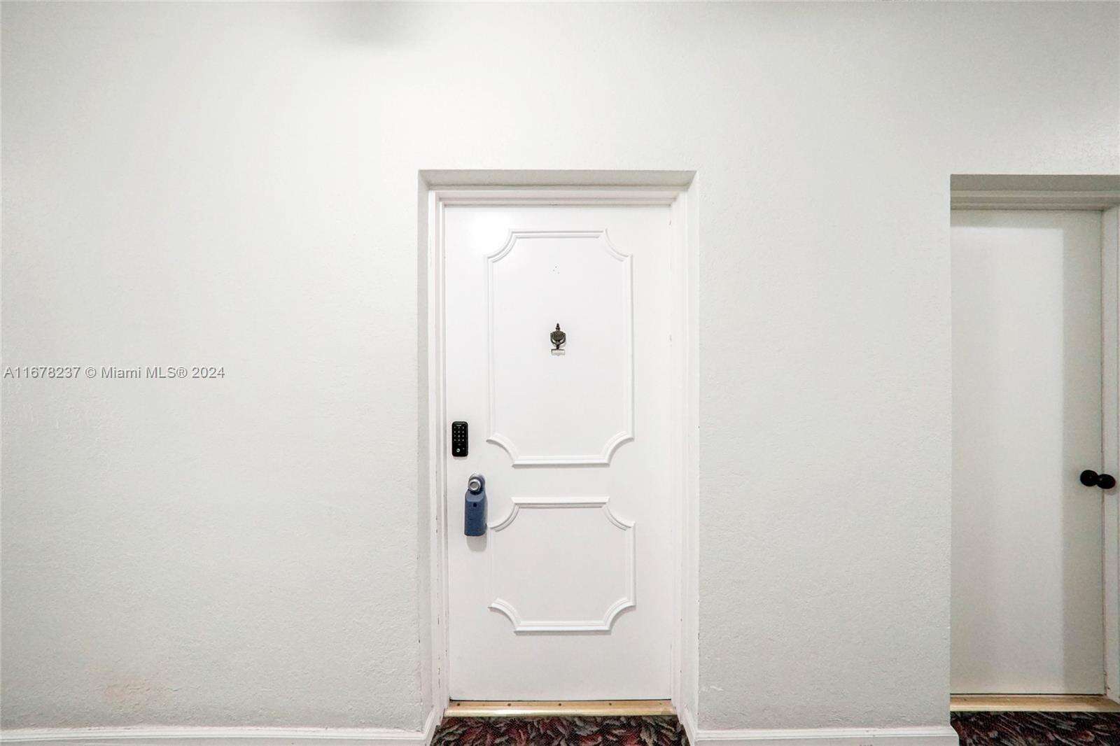 Imperial Point Colonnades Condo Inc | Unit #2303 Unit #2303 | Picture 6