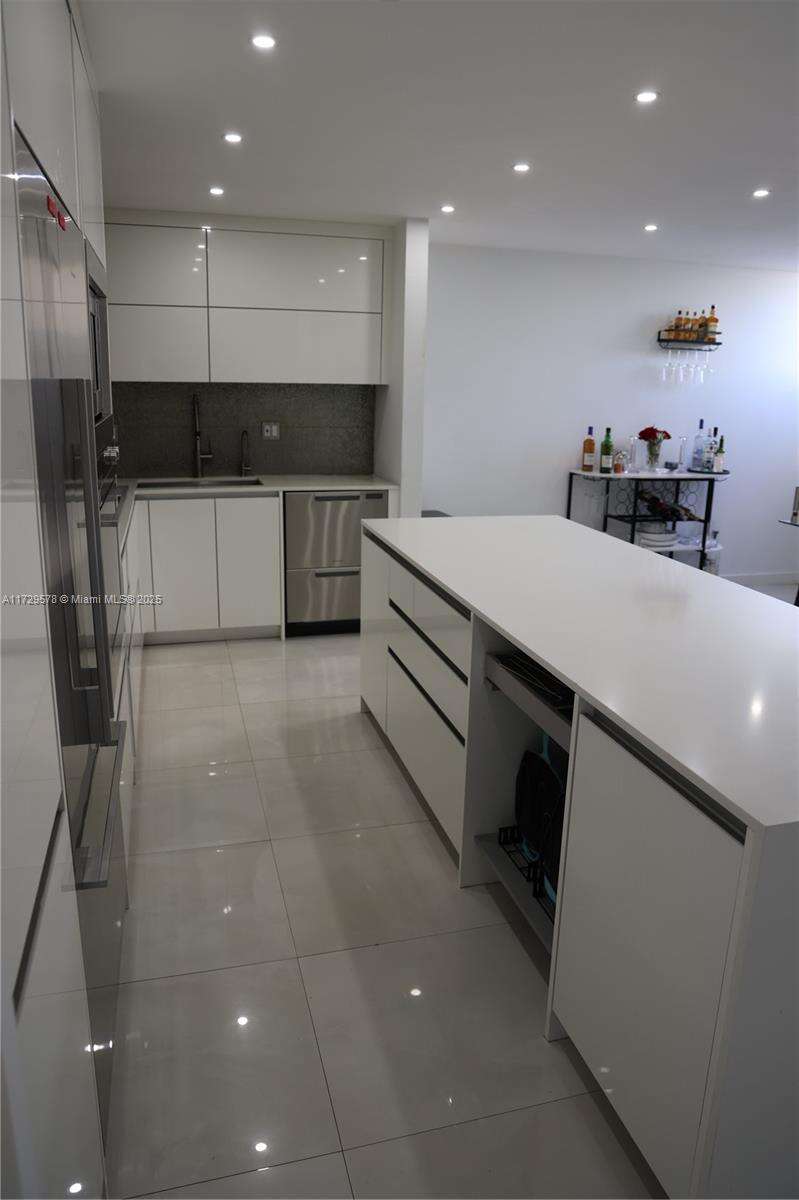 Villa Dorada | Unit #PH24 Unit #PH24 | Picture 6