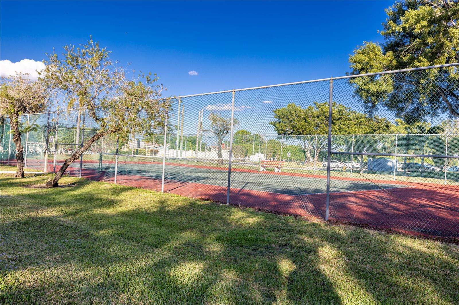 Tamarac Gardens Condominium No 5 | Unit #111 Unit #111 | Picture 38