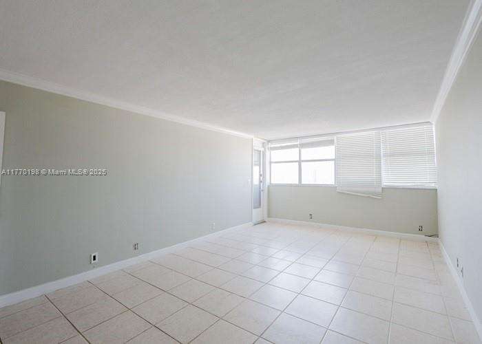 Lake Point Tower Condominium | Unit #PH-9 Unit #PH-9 | Picture 14