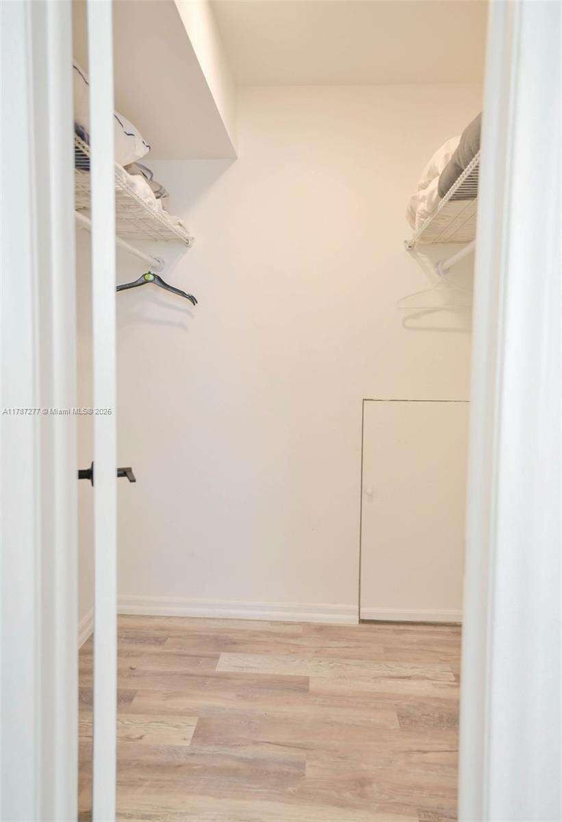 Unique Identifyer | Unit #206 Unit #206 | Picture 12