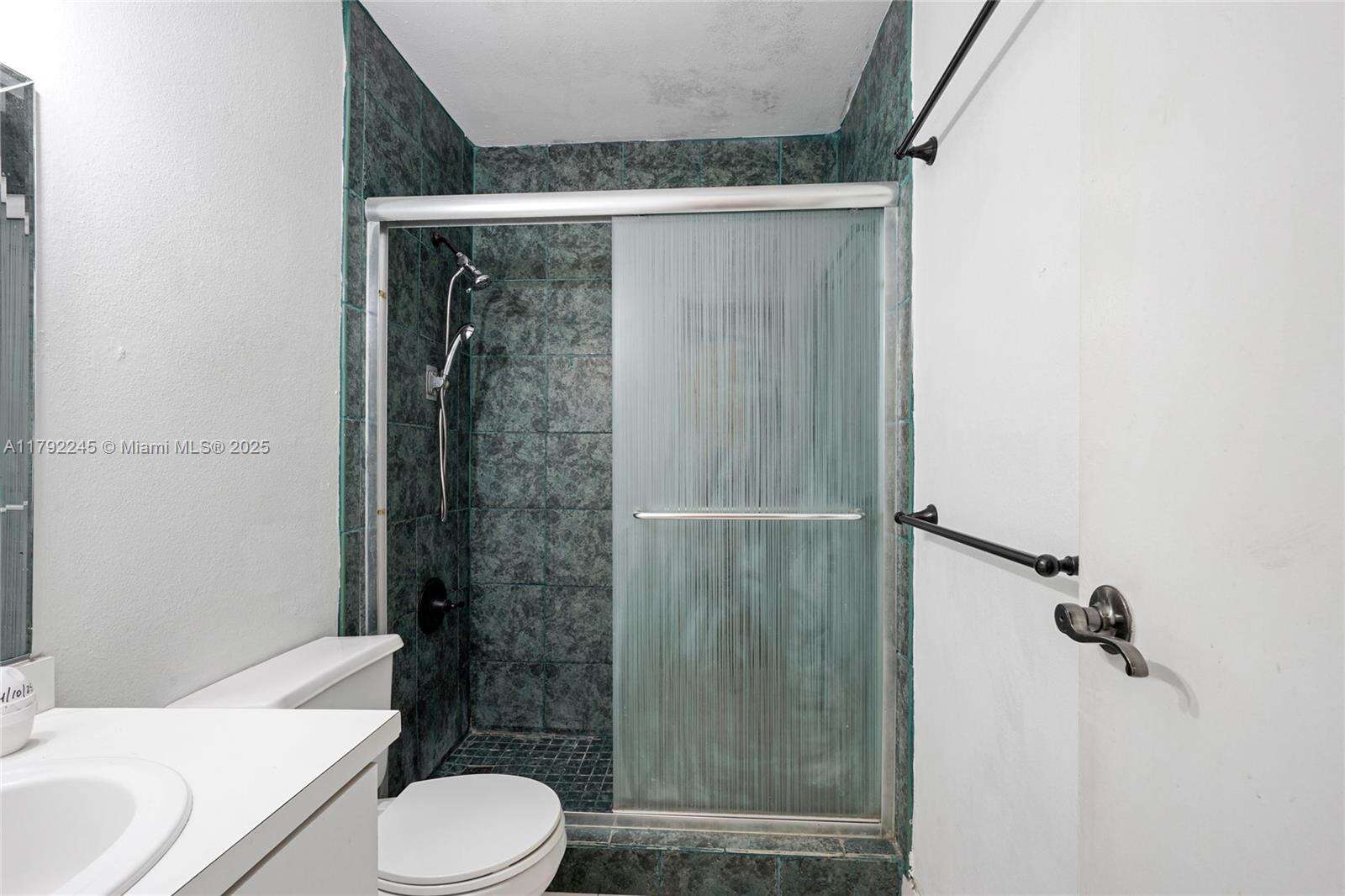 Venetian Gardens At Country Club Of Miami | Unit #P208 Unit #P208 | Picture 23