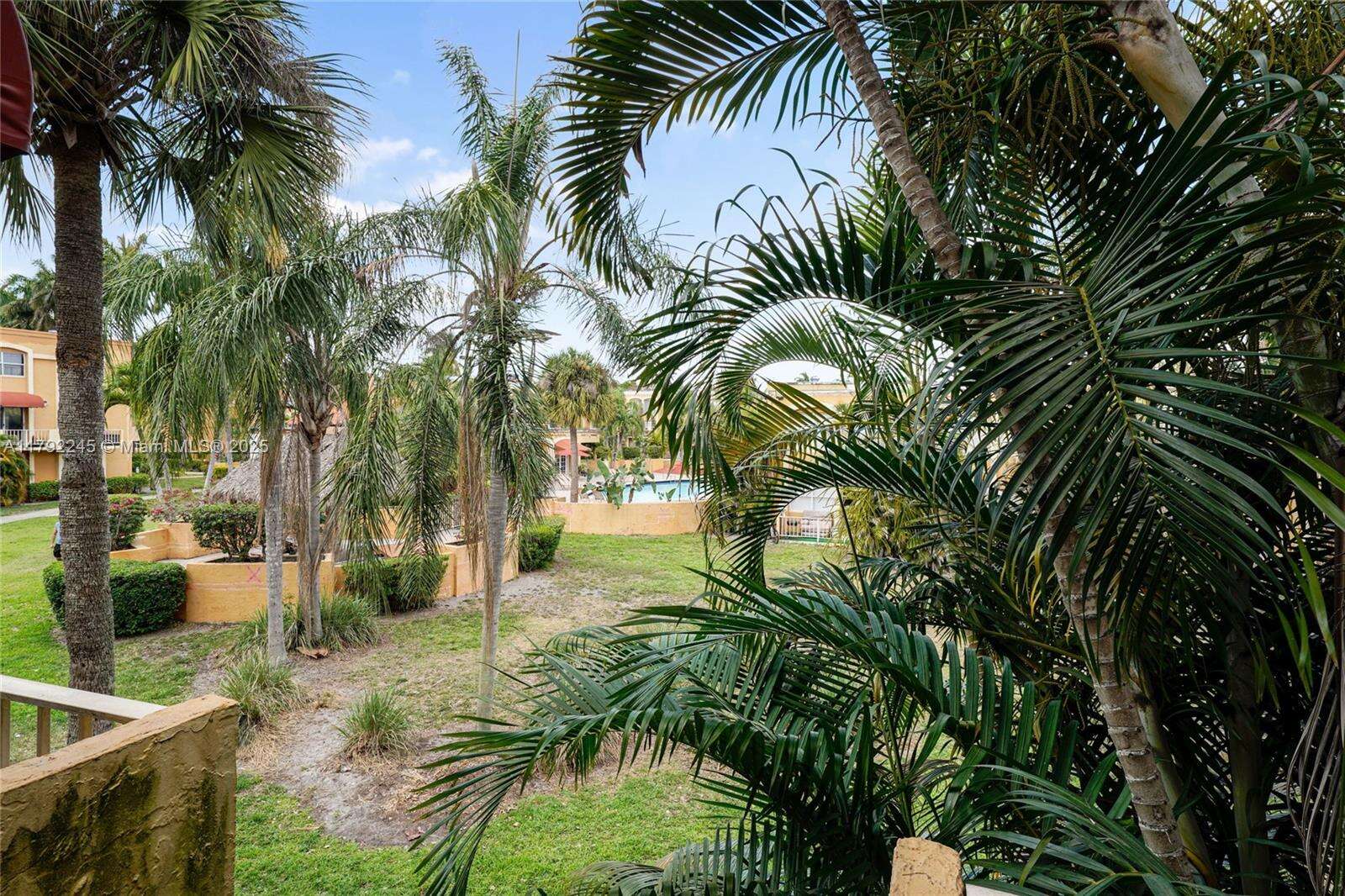 Venetian Gardens At Country Club Of Miami | Unit #P208 Unit #P208 | Picture 27