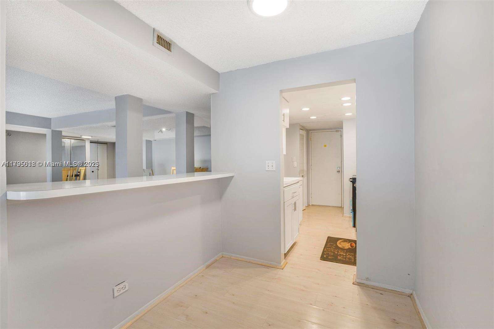 International Village At Inverrary | Unit #3P Unit #3P | Picture 13