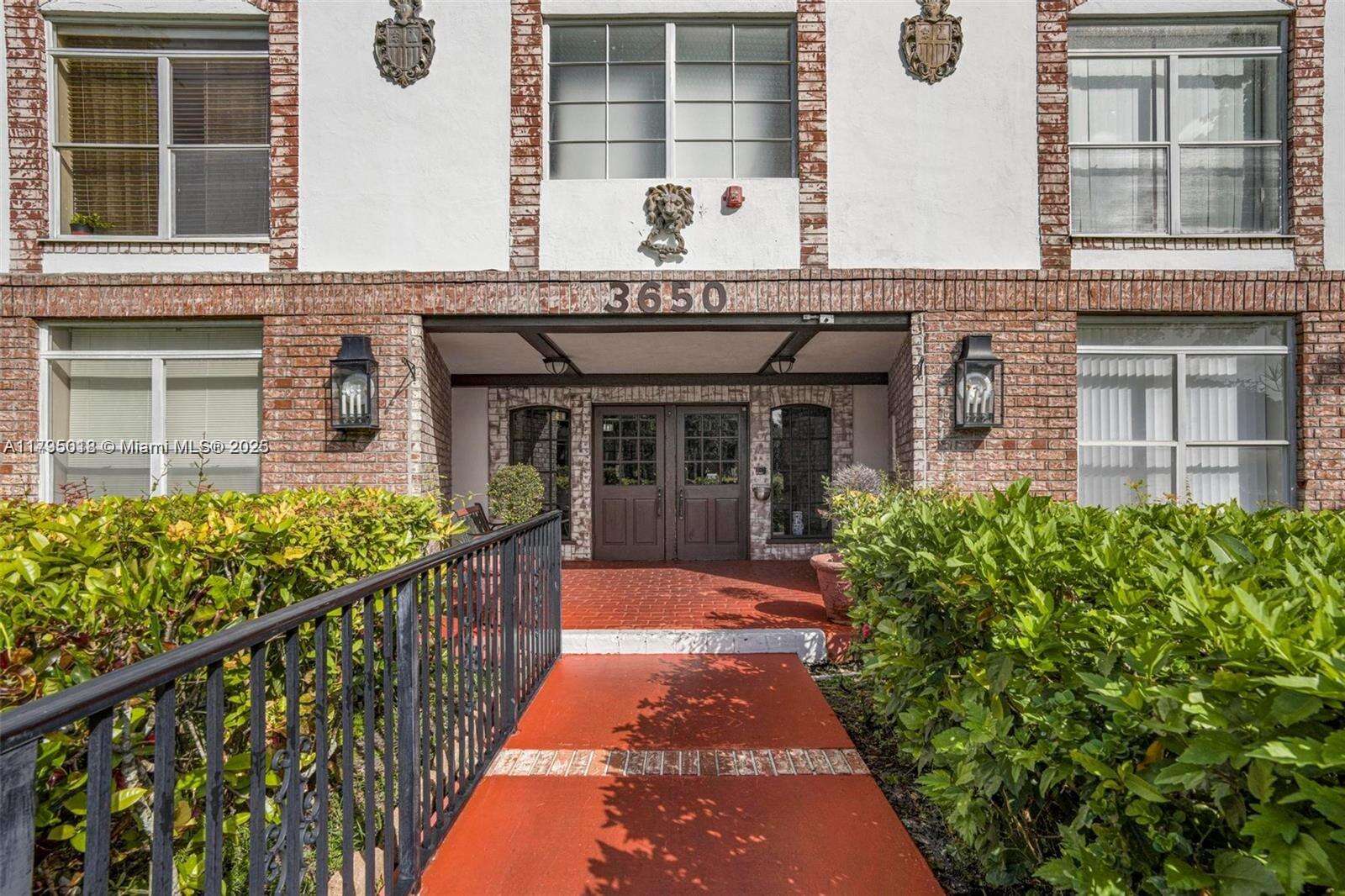 International Village At Inverrary | Unit #3P Unit #3P | Picture 4