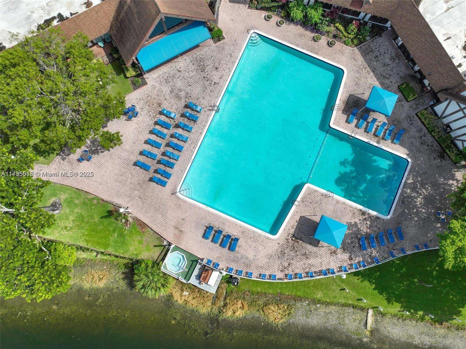 International Village At Inverrary | Unit #3P Unit #3P | Picture 40