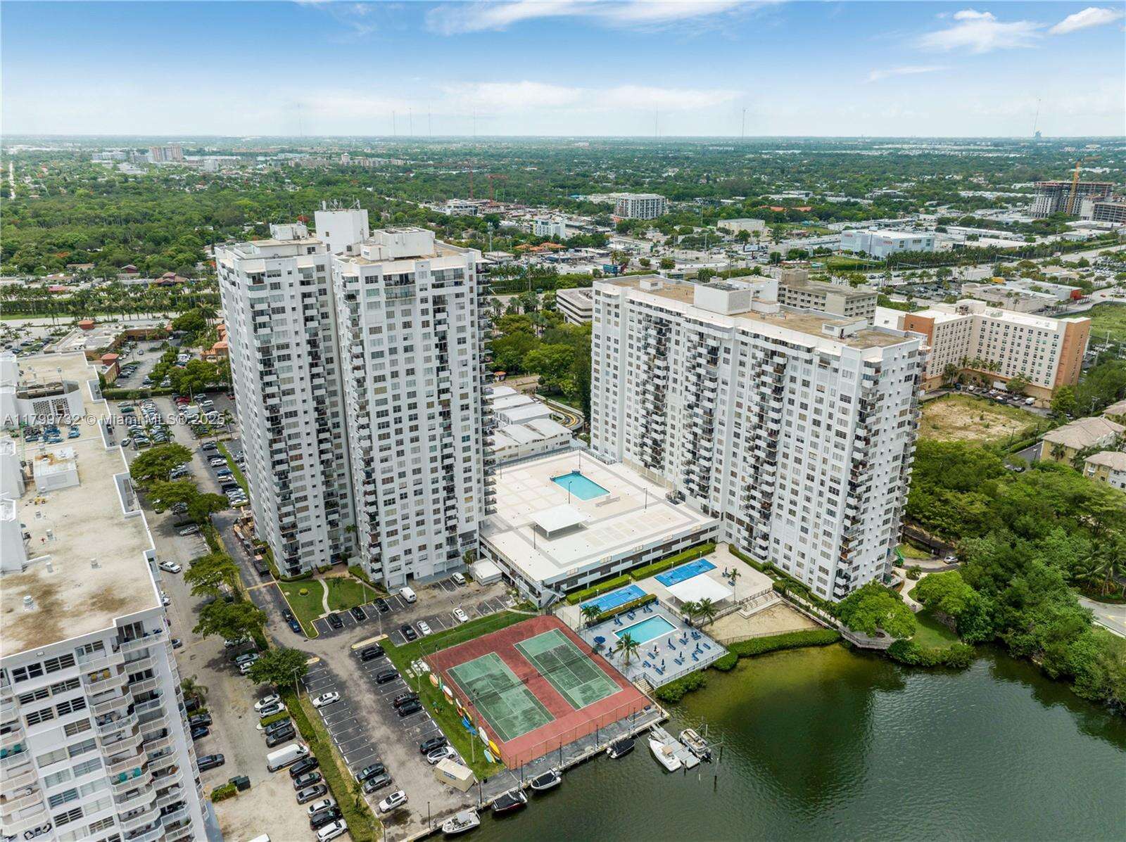 Commodore Plaza Condo Tower Bldg | Unit #504 Unit #504 | Picture 39