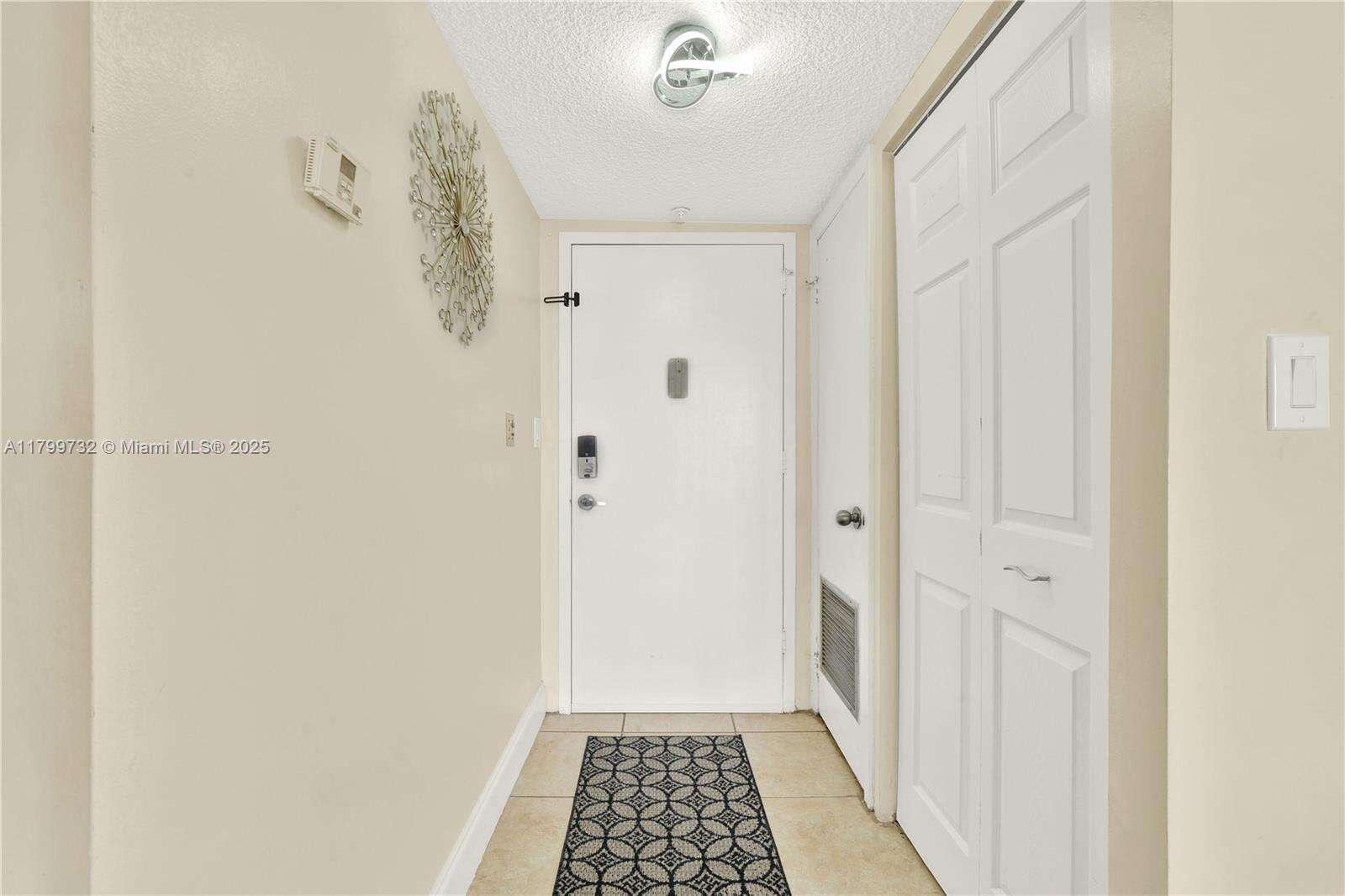 Commodore Plaza Condo Tower Bldg | Unit #504 Unit #504 | Picture 7