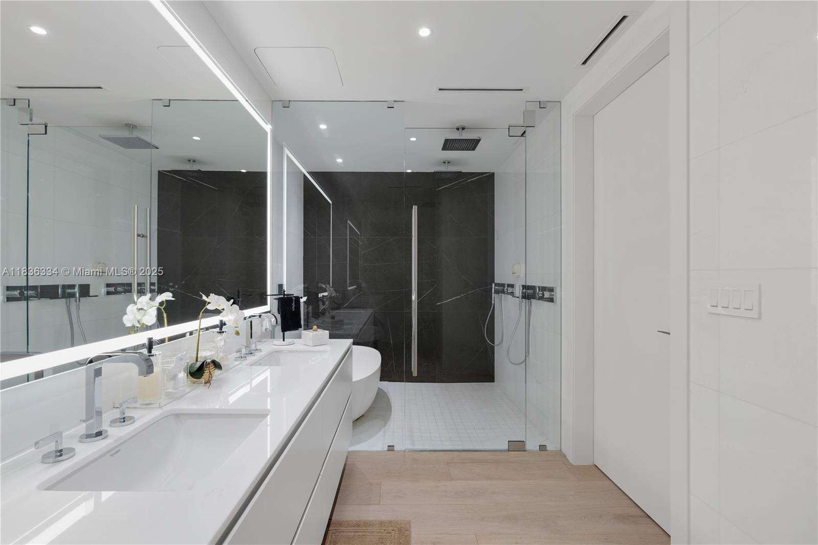 Aston Martin Residences | Unit #4707 Unit #4707 | Picture 19