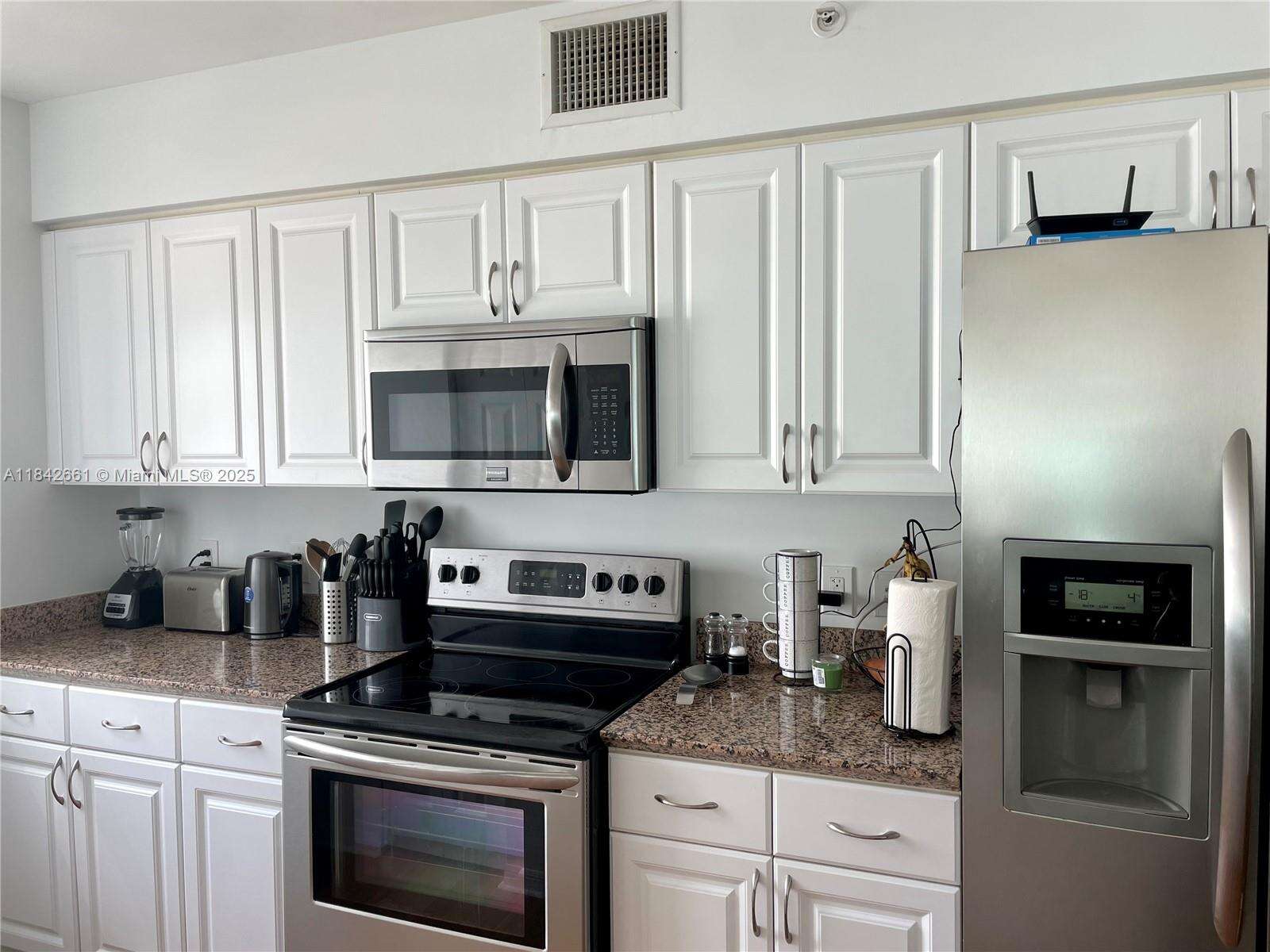 The Mark On Brickell | Unit #2802 Unit #2802 | Picture 9