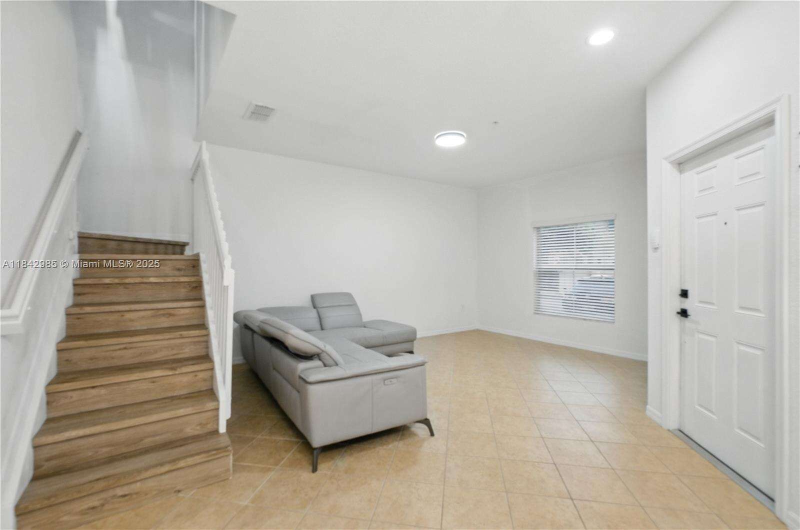 Tuscan Villas Condo Phase 9 | Unit #307 Unit #307 | Picture 4