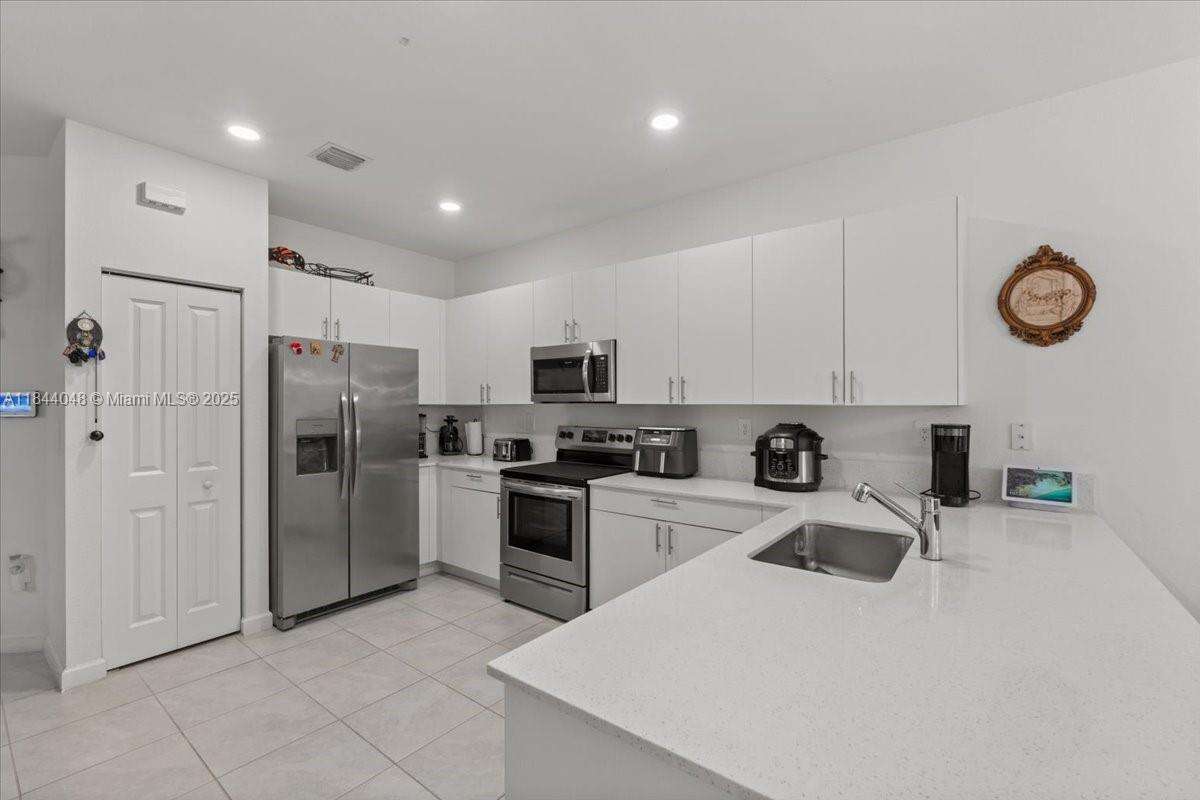 Silver Palm Residential Homes | N/A N/A | Picture 8