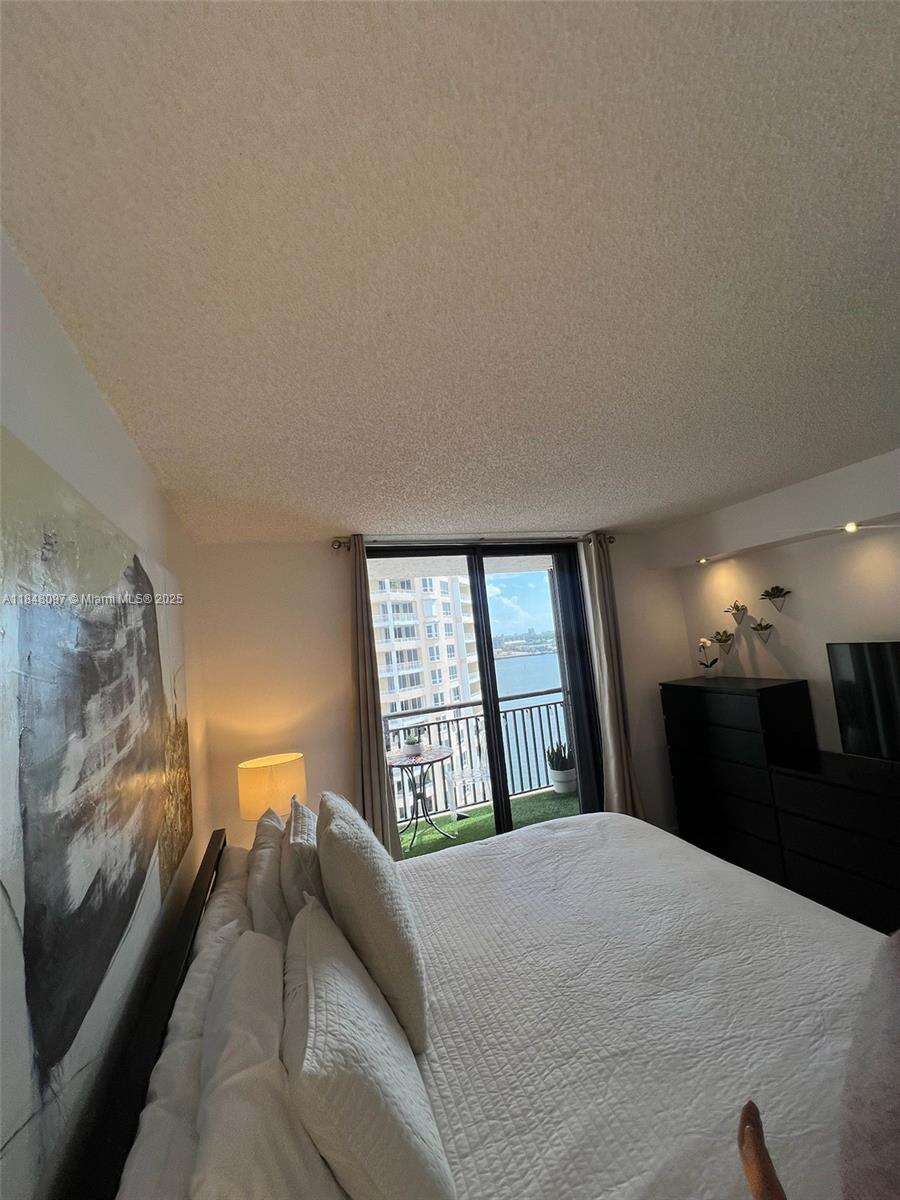 Brickell Key Ii | Unit #1524 Unit #1524 | Picture 17