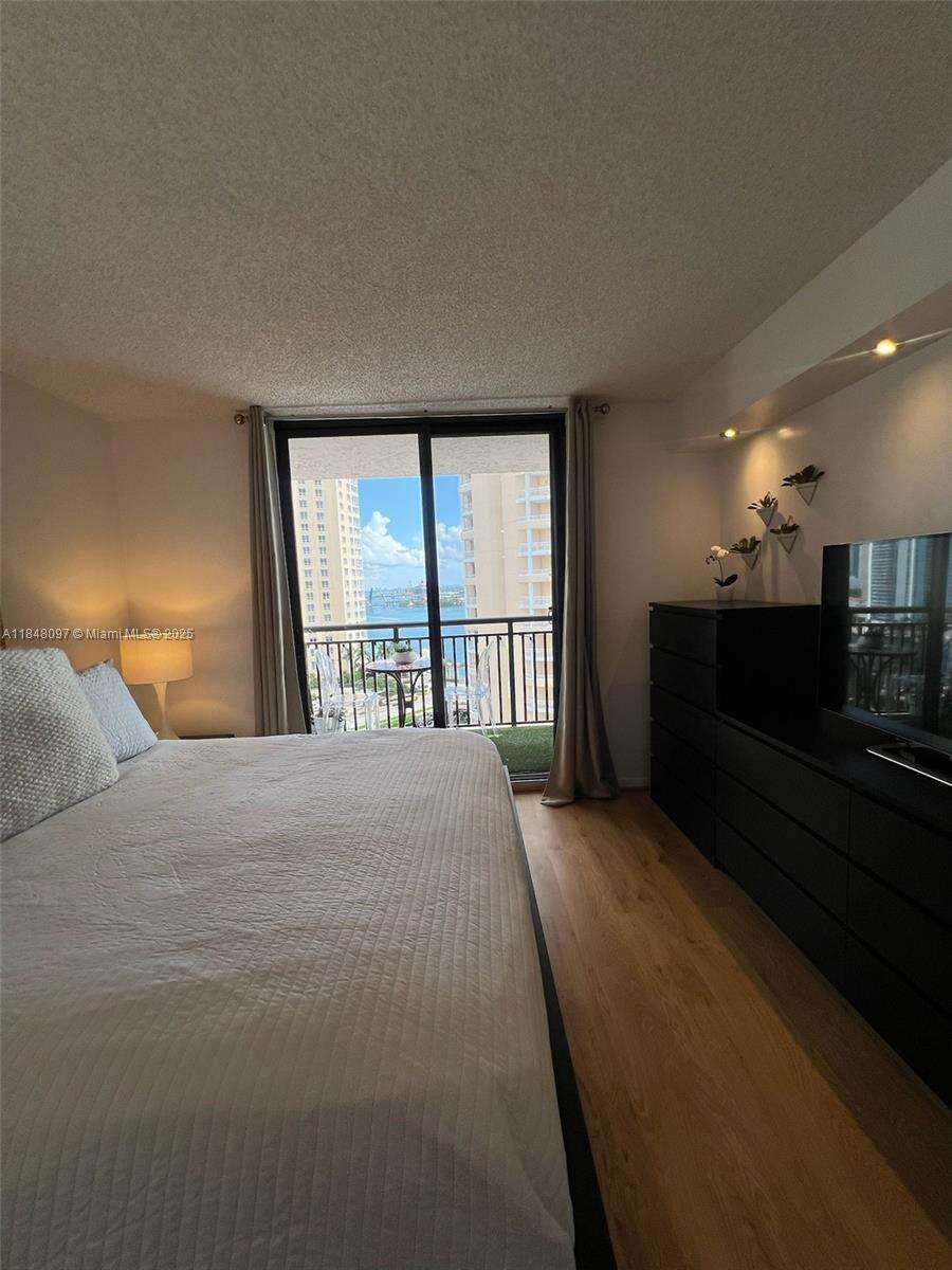 Brickell Key Ii | Unit #1524 Unit #1524 | Picture 18